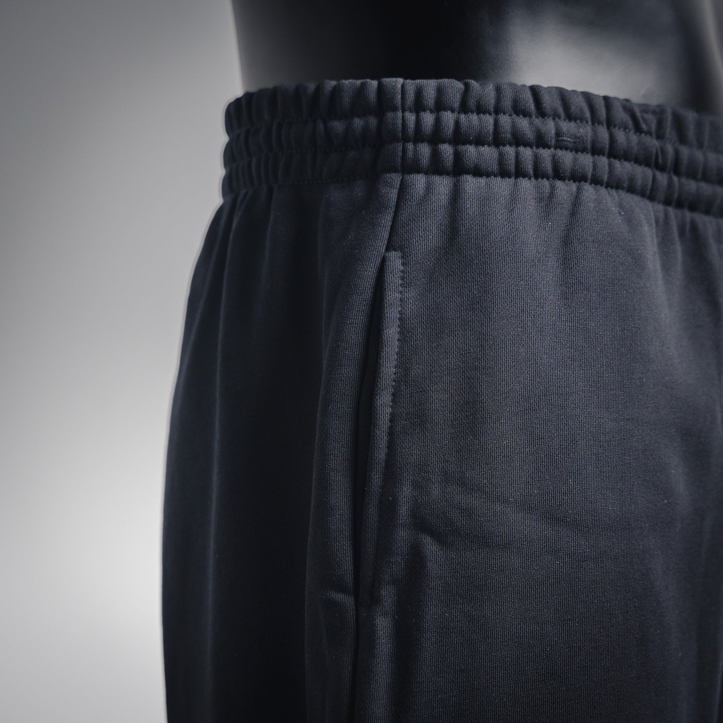 Balen embroidered short