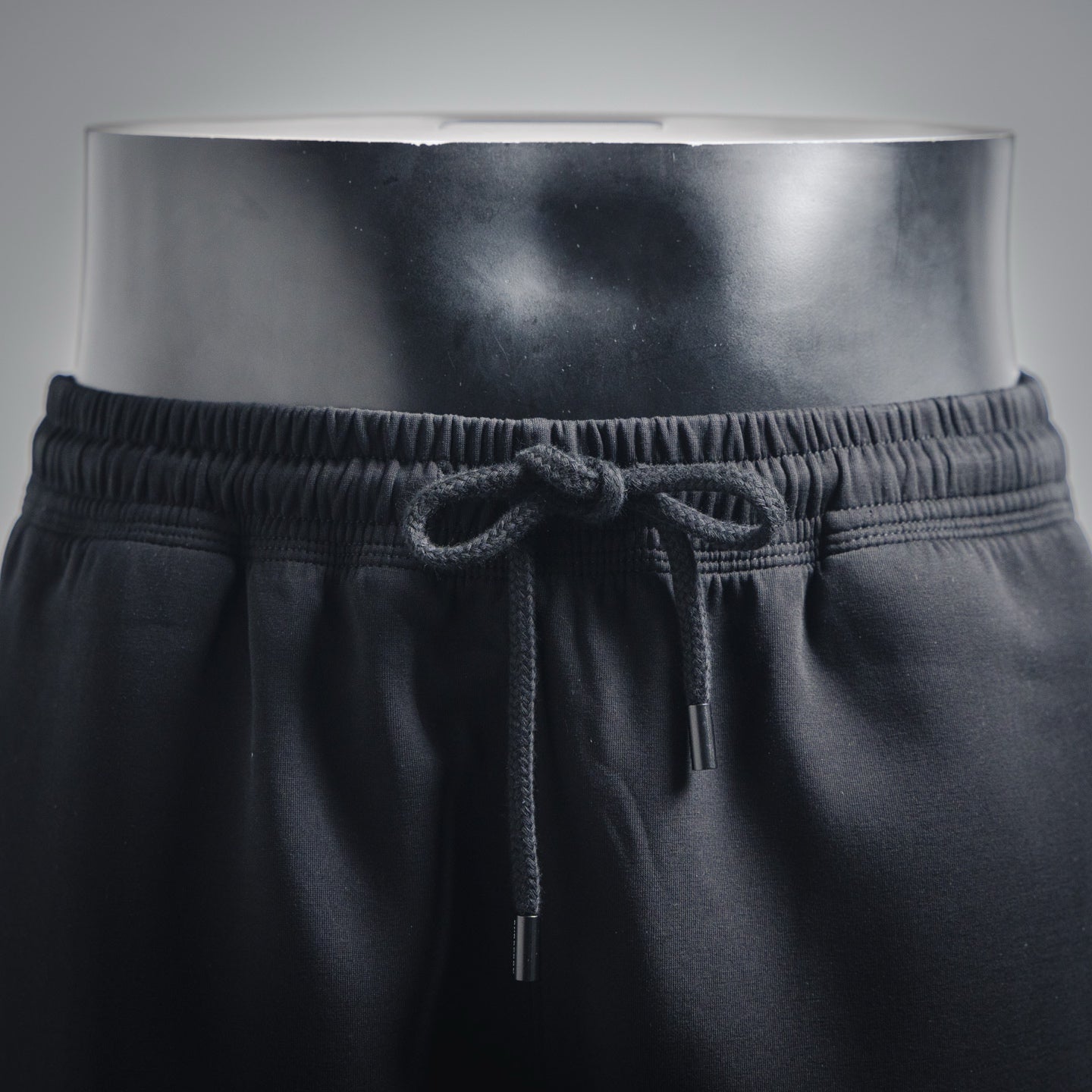 Bur embroidered short