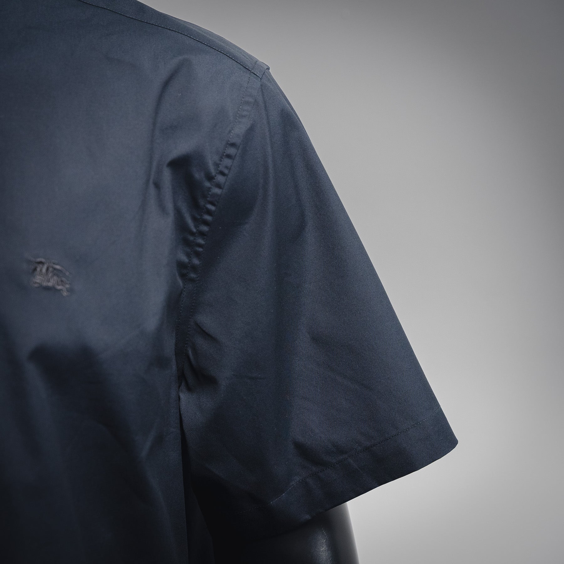 Bur embroidered shirt