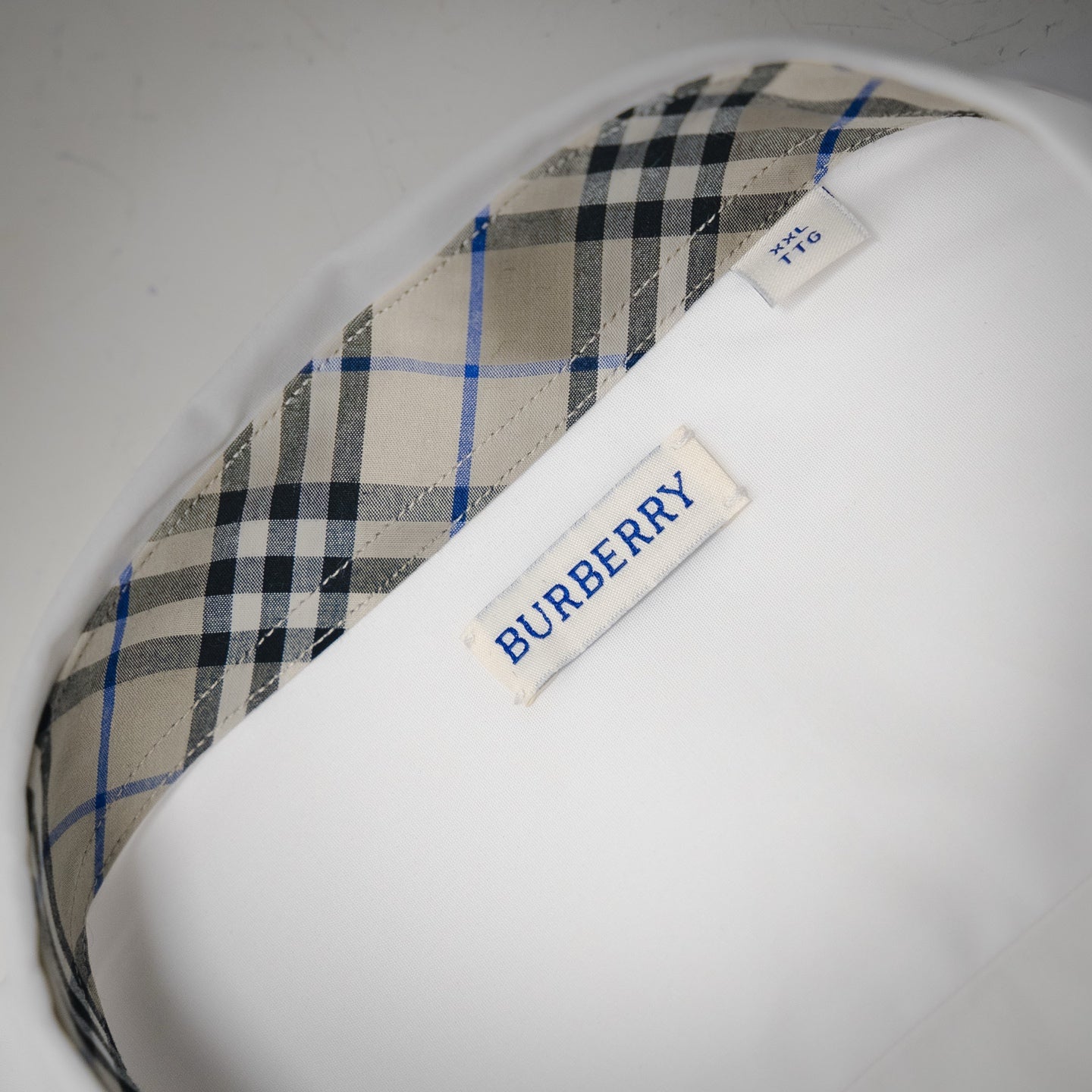 Bur embroidered shirt