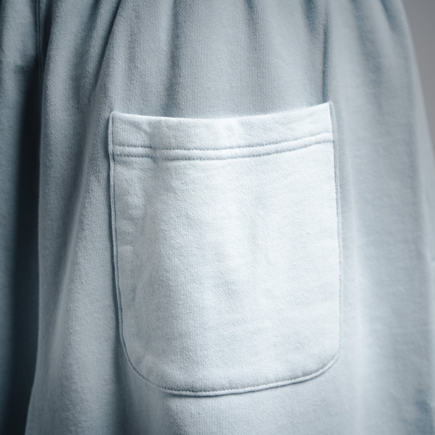 Saint mic ribon saint print short