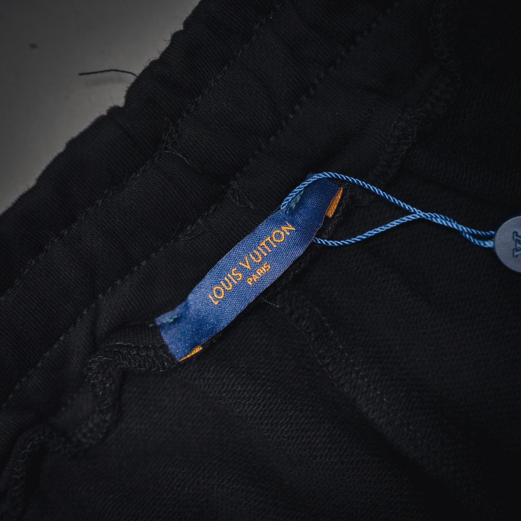 Louis embroidered short