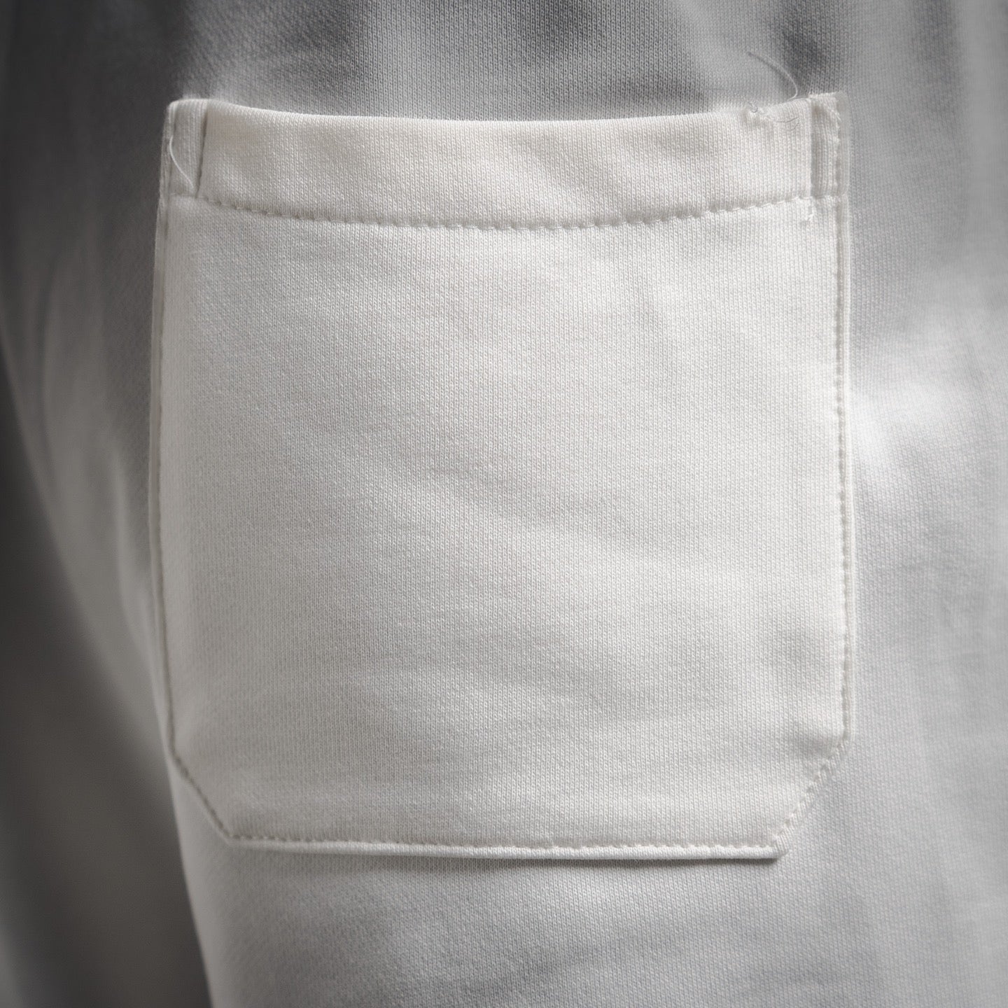 Louis embroidered short