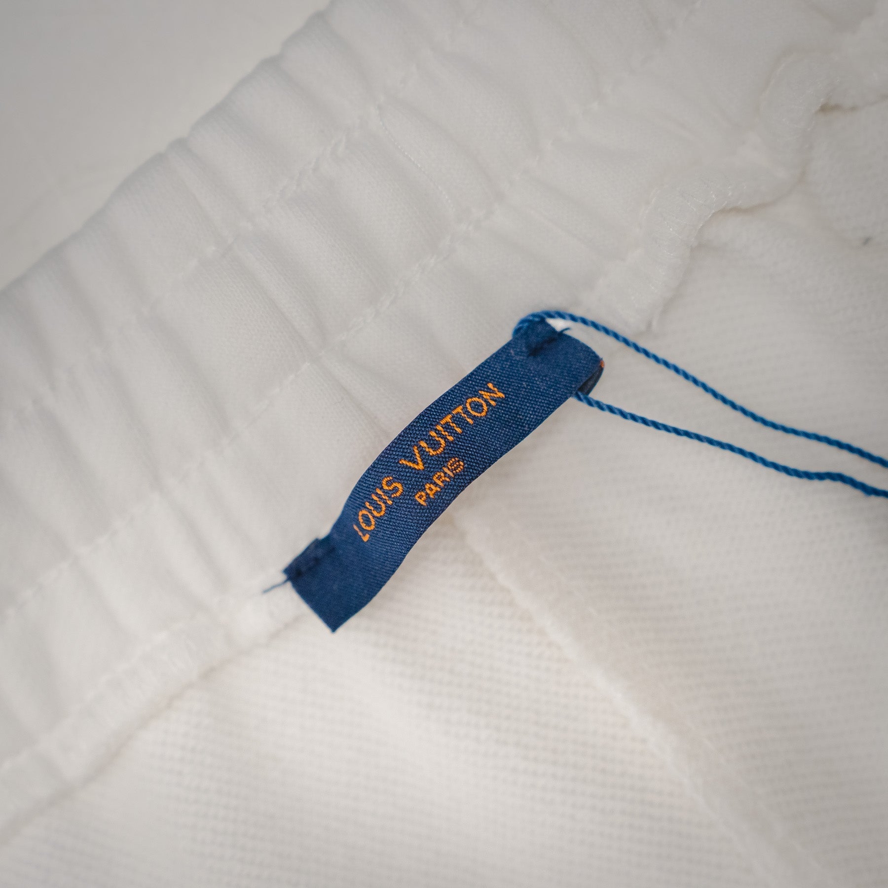 Louis embroidered short