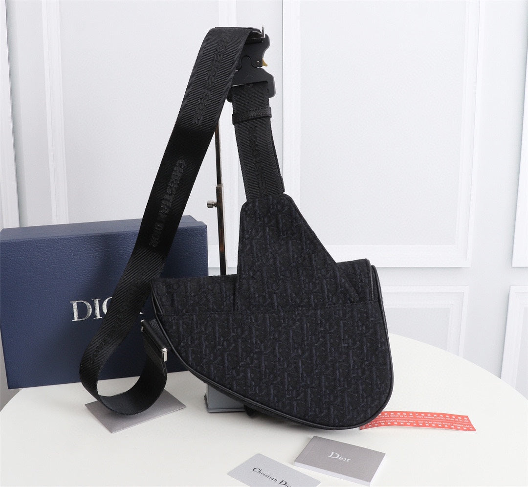 Dio  saddle oblique bag