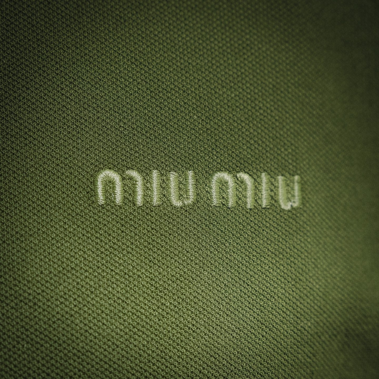 Miu 25ss zipper polo