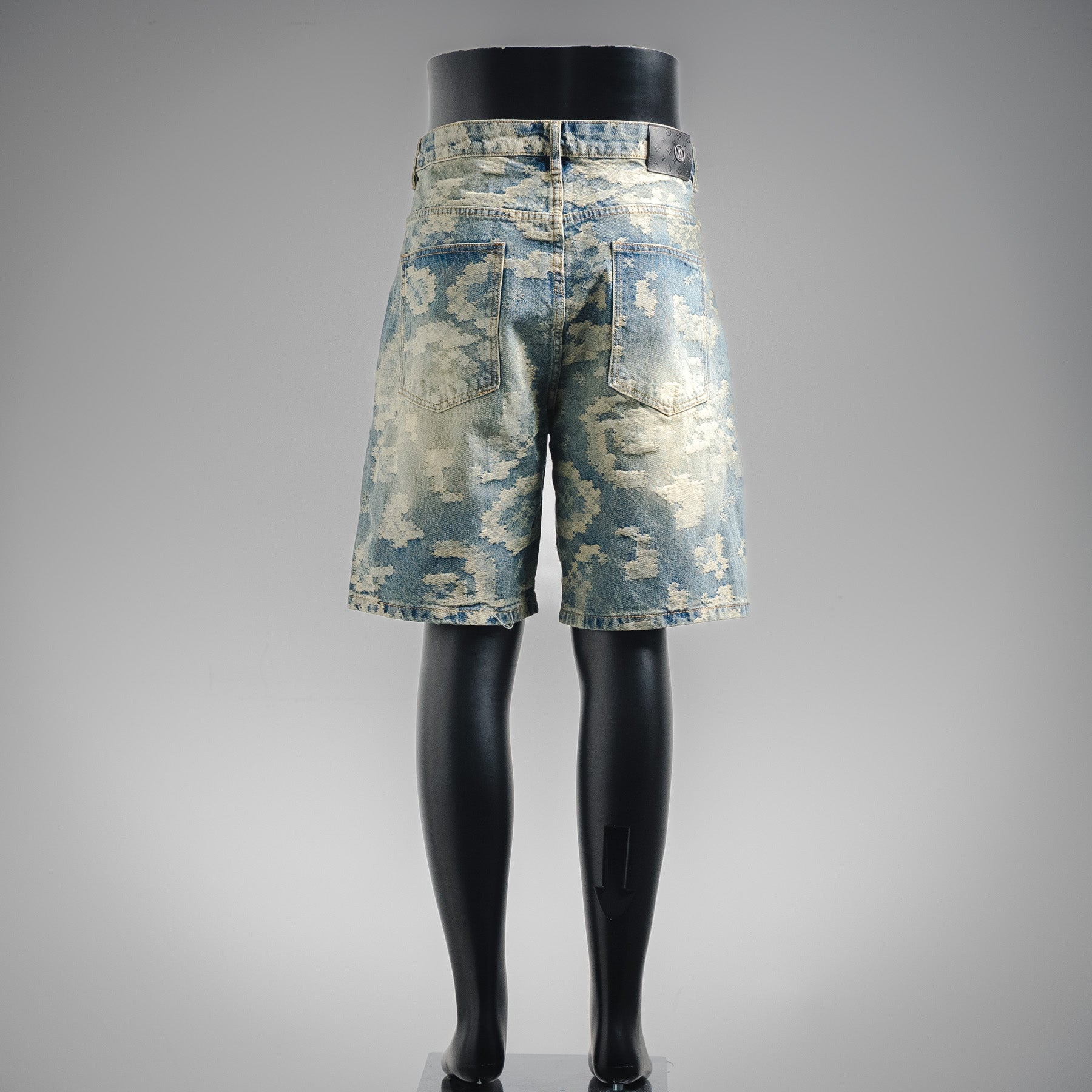 Louis jacquard short