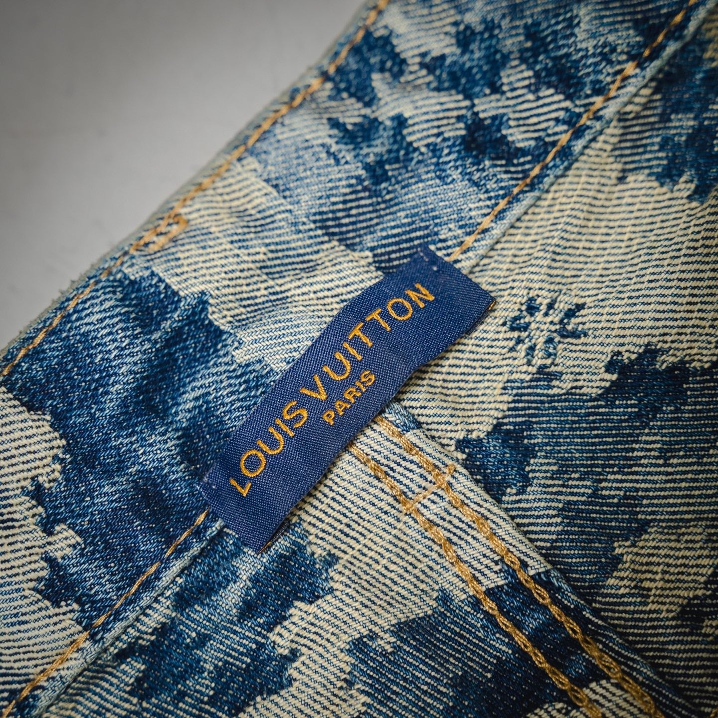 Louis jacquard short