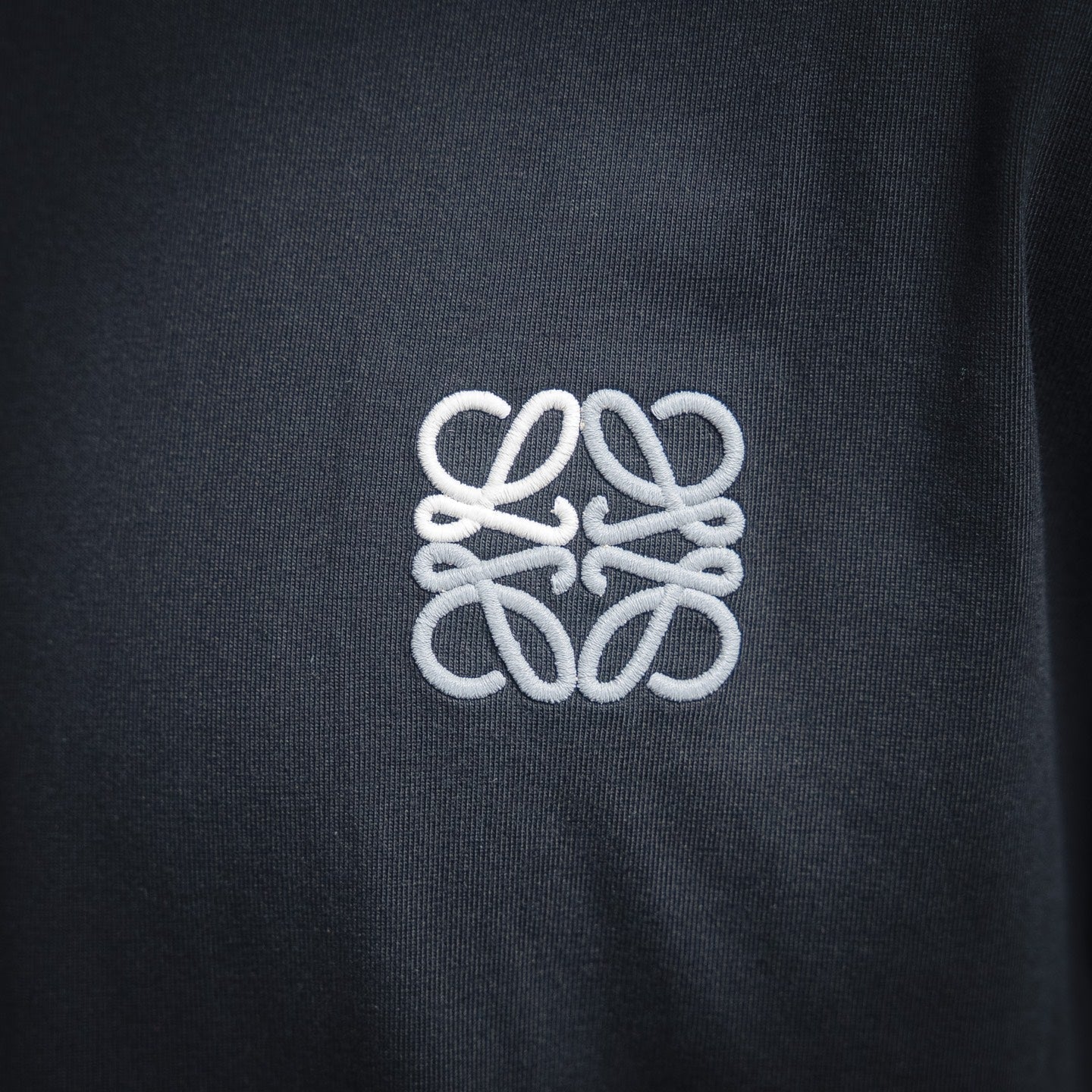 Loe 25ss embroidered t-shirt