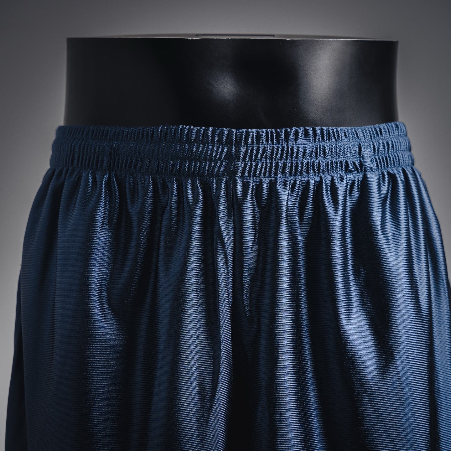 Balen 25ss embroidered short