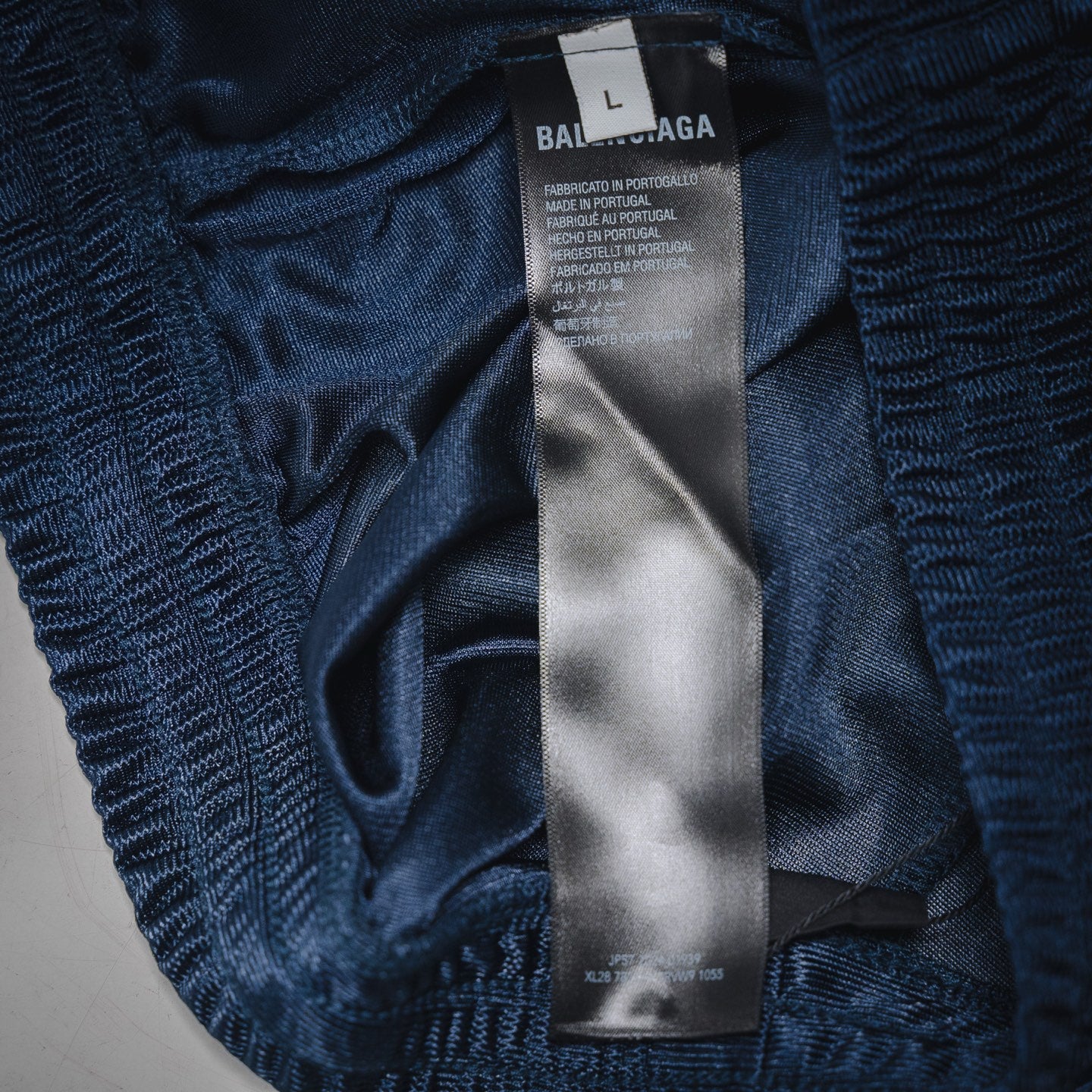 Balen 25ss embroidered short