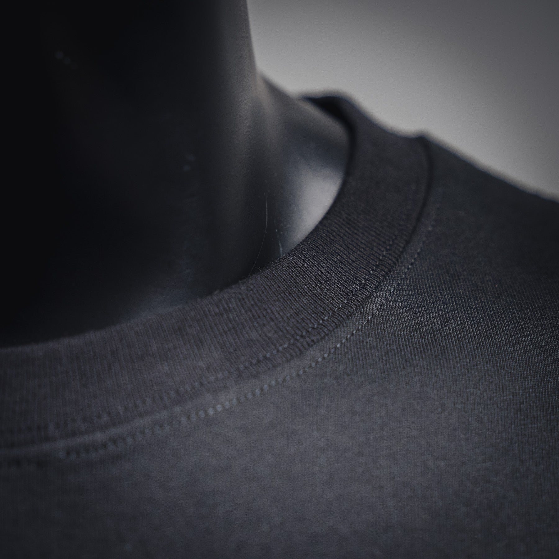 Loe 25ss embroidered t-shirt