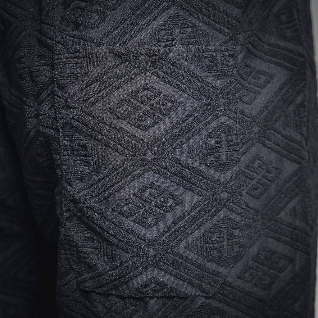 Given 25ss jacquard short