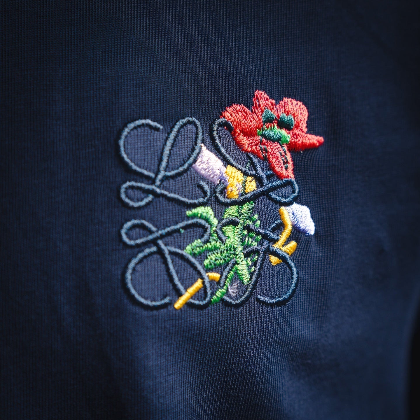 Loe 25ss embroidered t-shirt