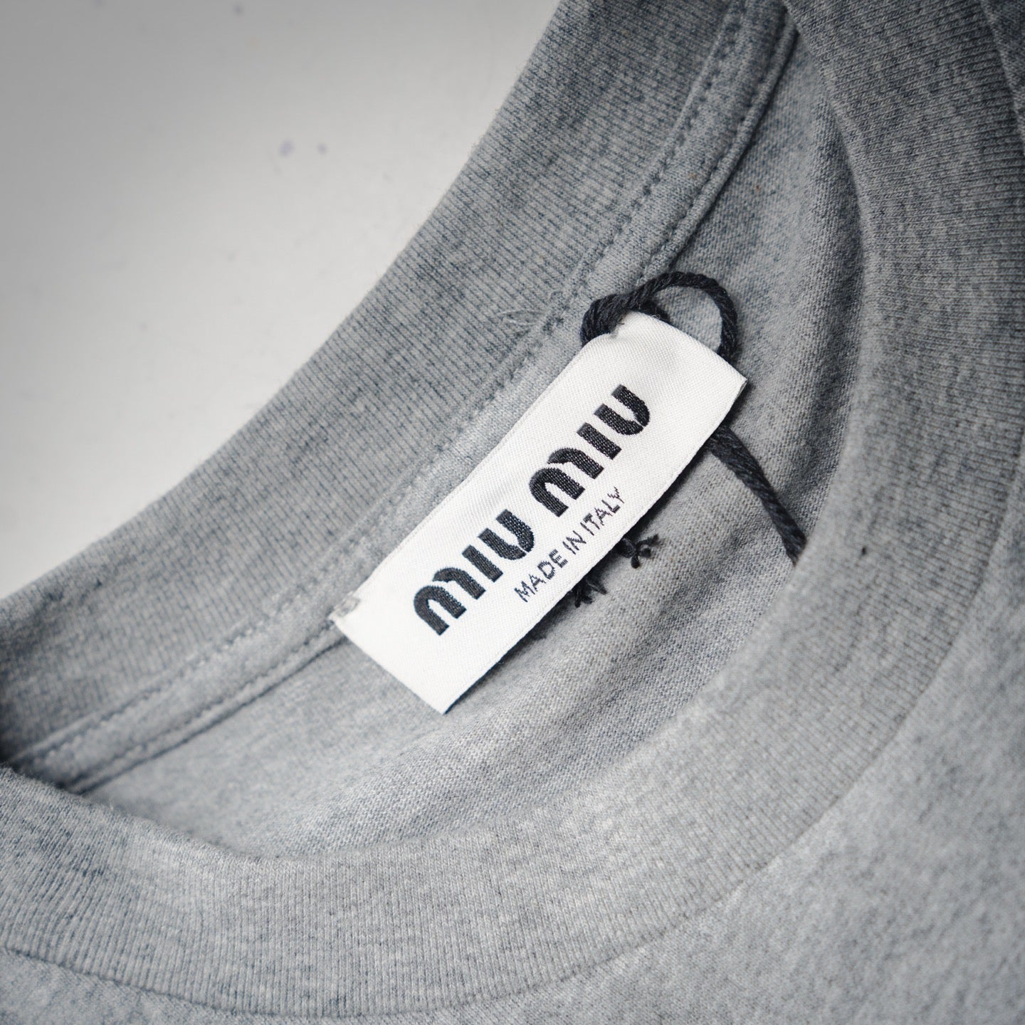 Miu 25ss embroidered t-shirt