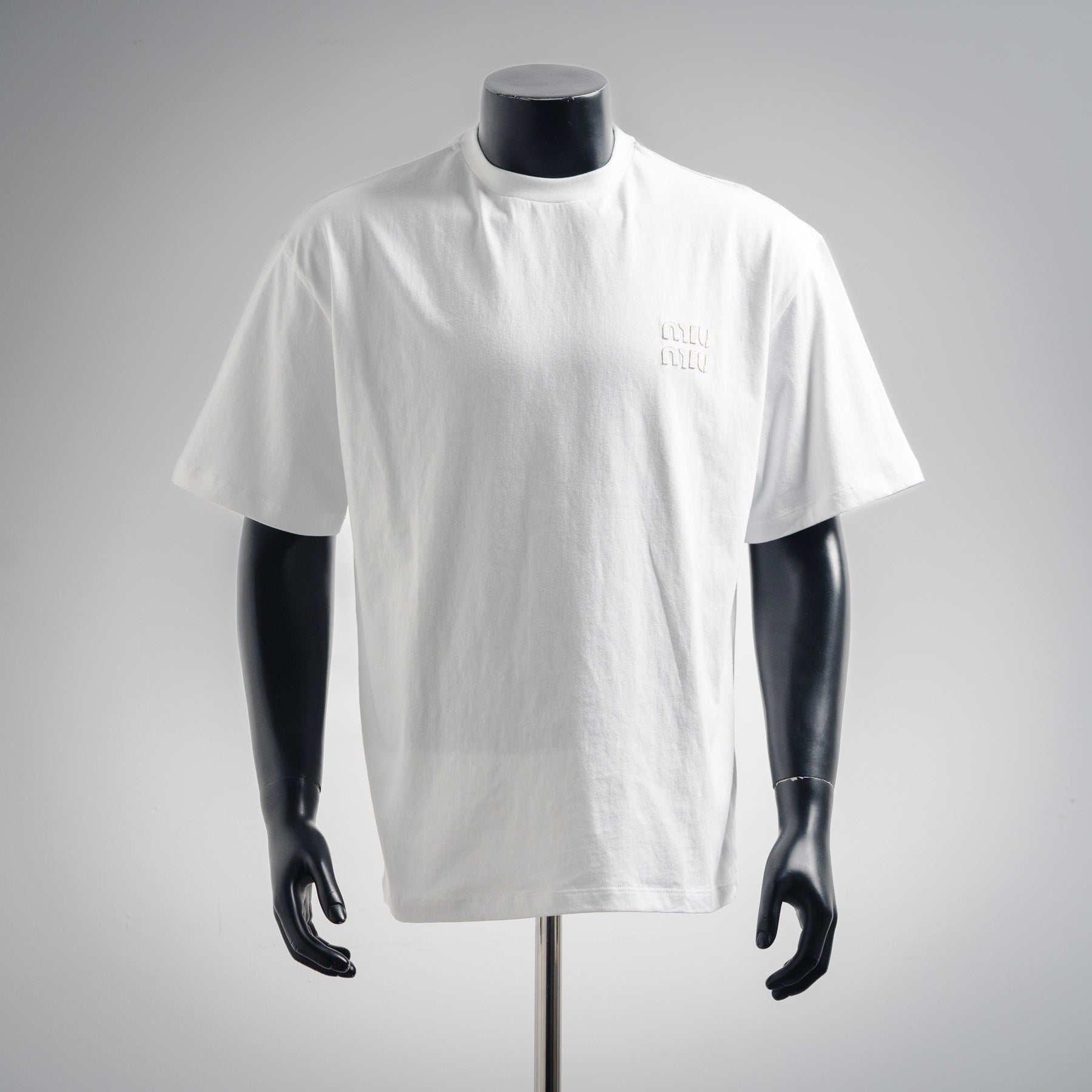 Miu 25ss embroidered t-shirt