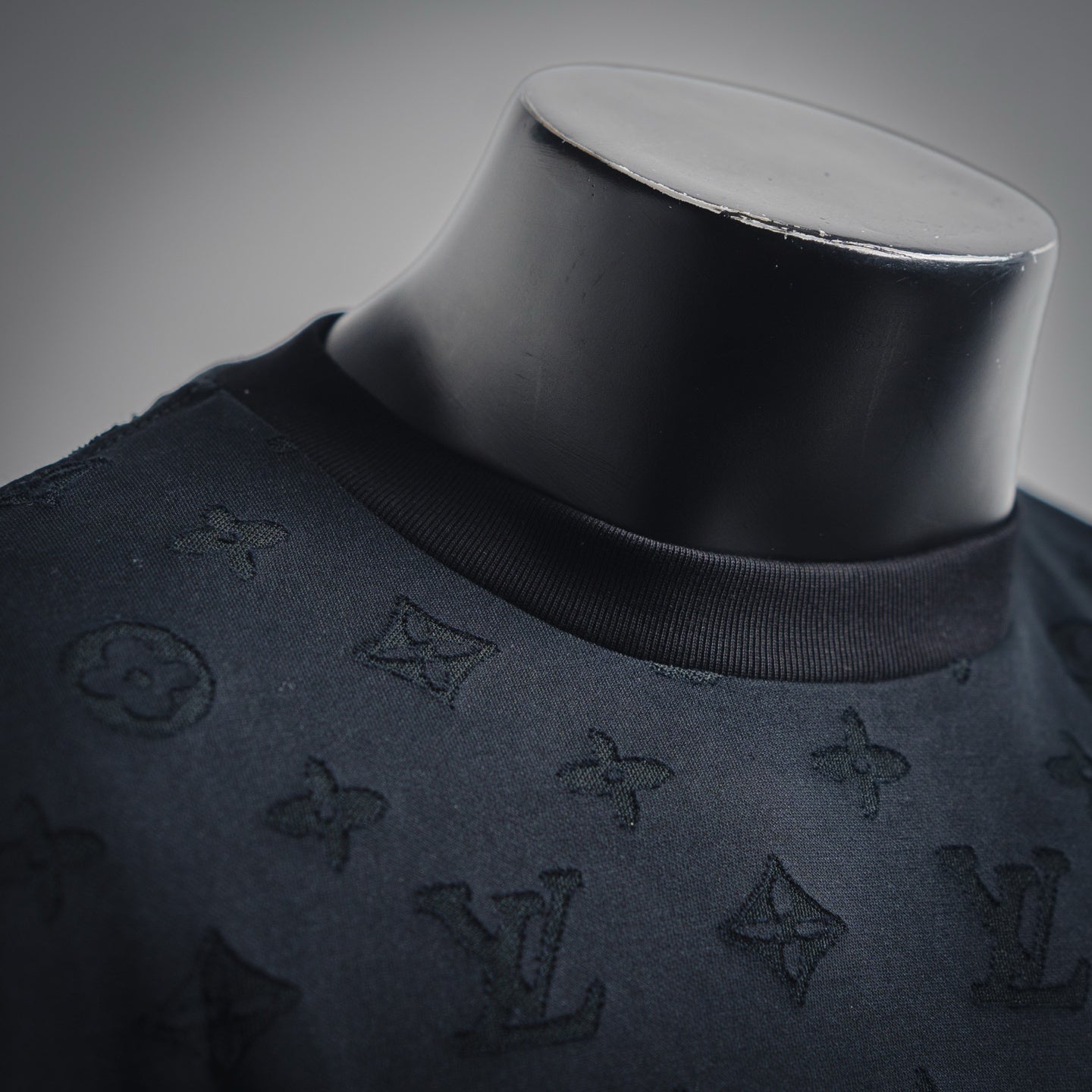 Louis 25ss embroidered t-shirt