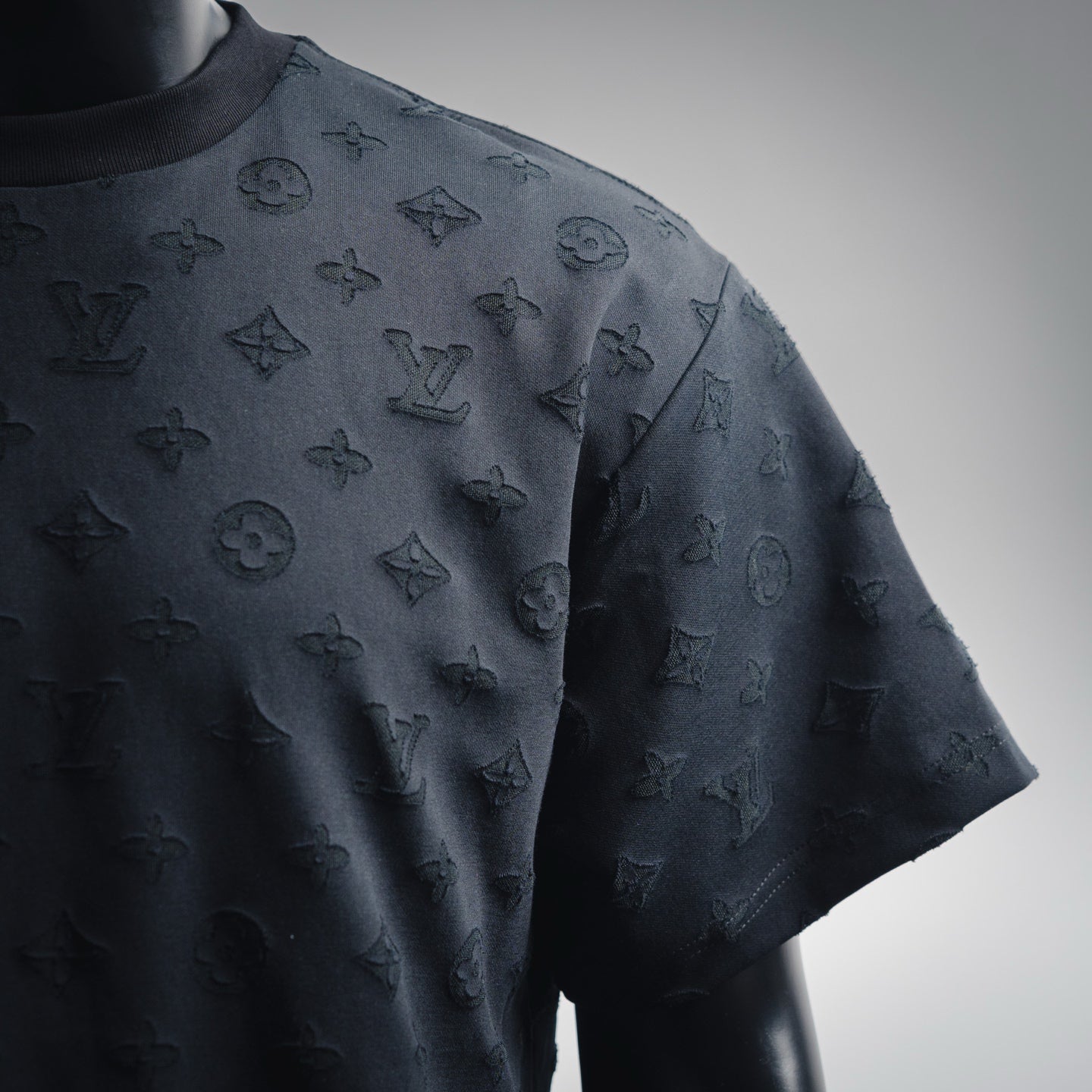 Louis 25ss embroidered t-shirt