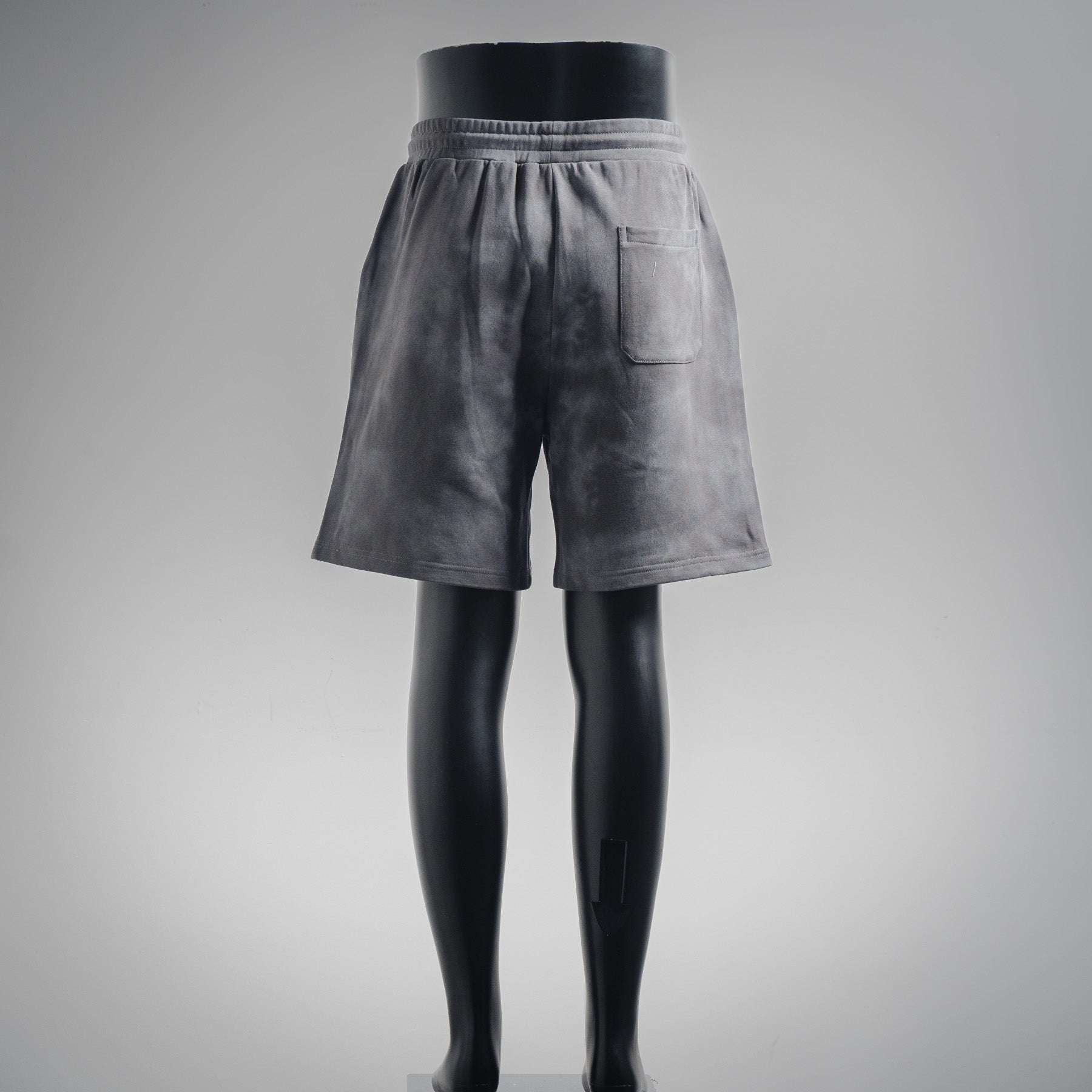 Balen 25ss embroidered short