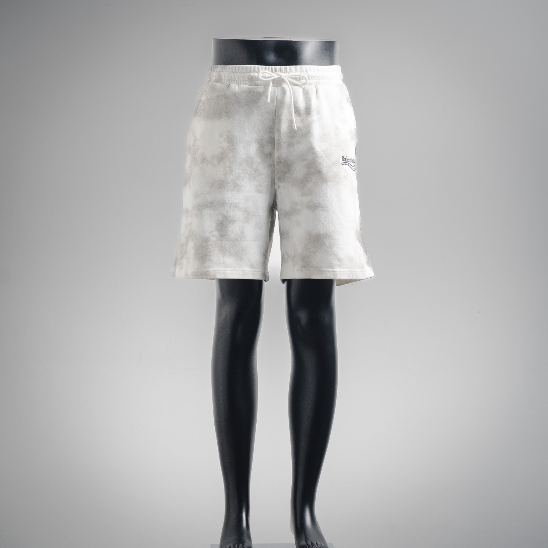 Balen 25ss embroidered short