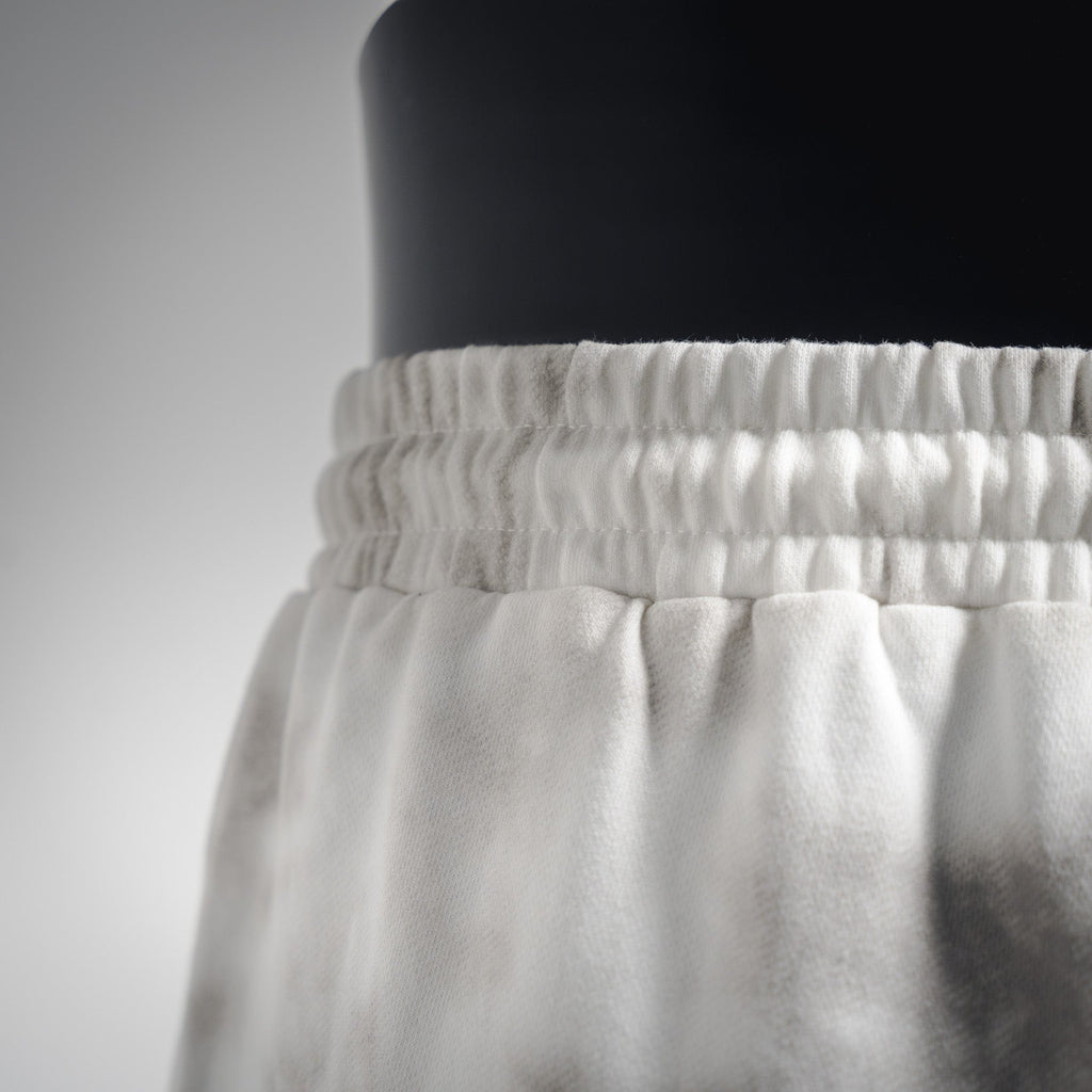 Balen 25ss embroidered short