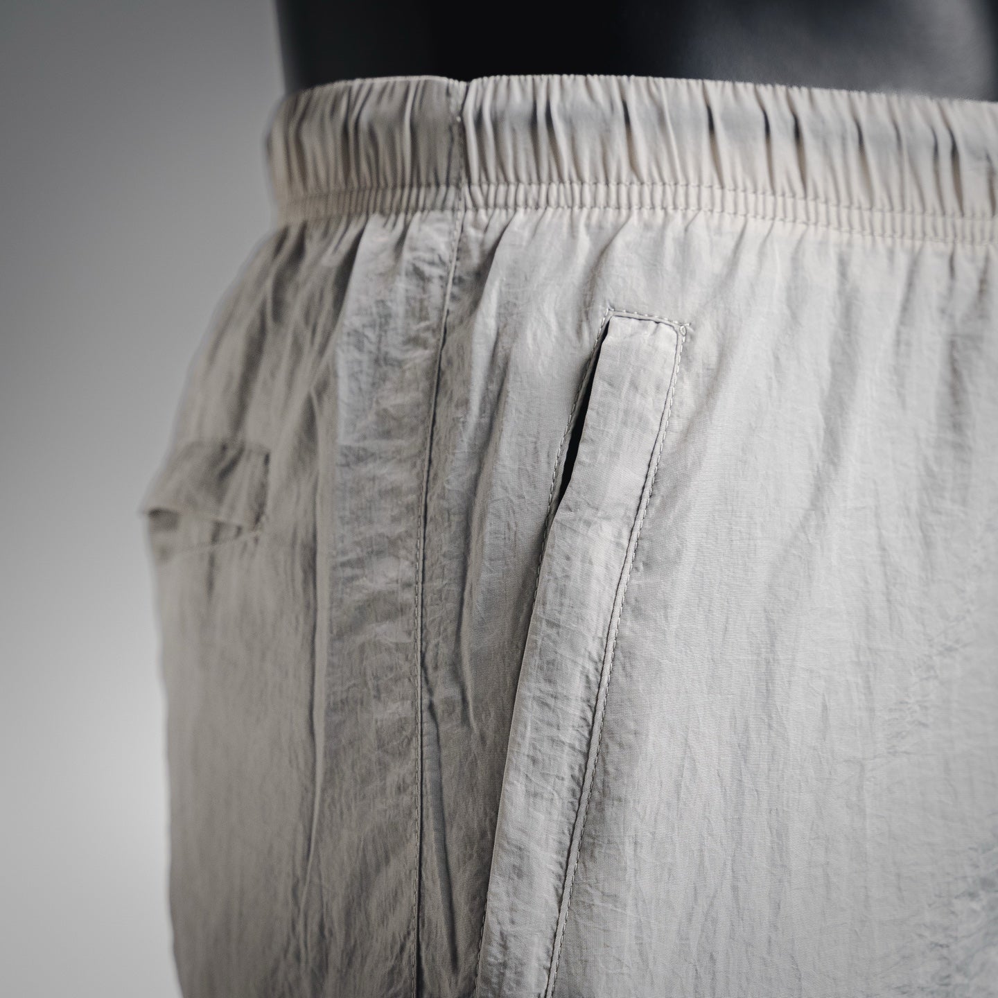 Stone 25ss embroidered short