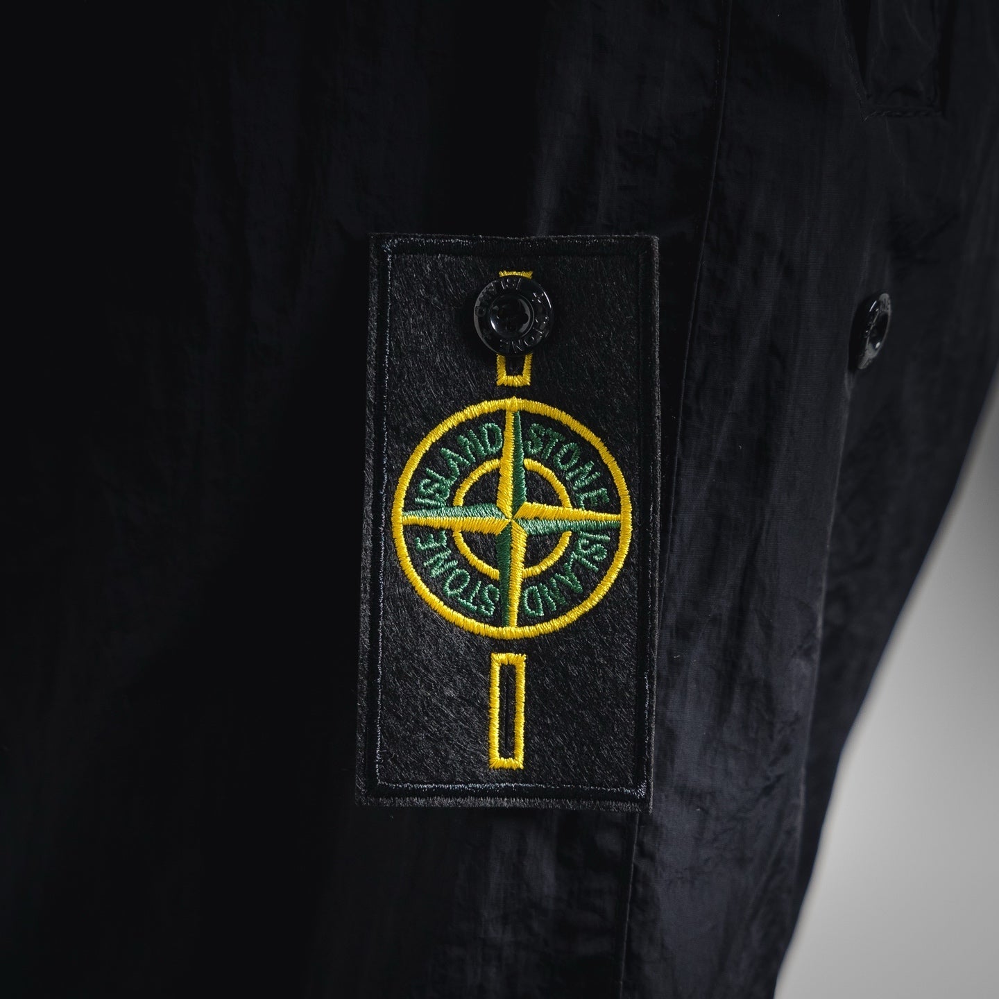 Stone 25ss embroidered short