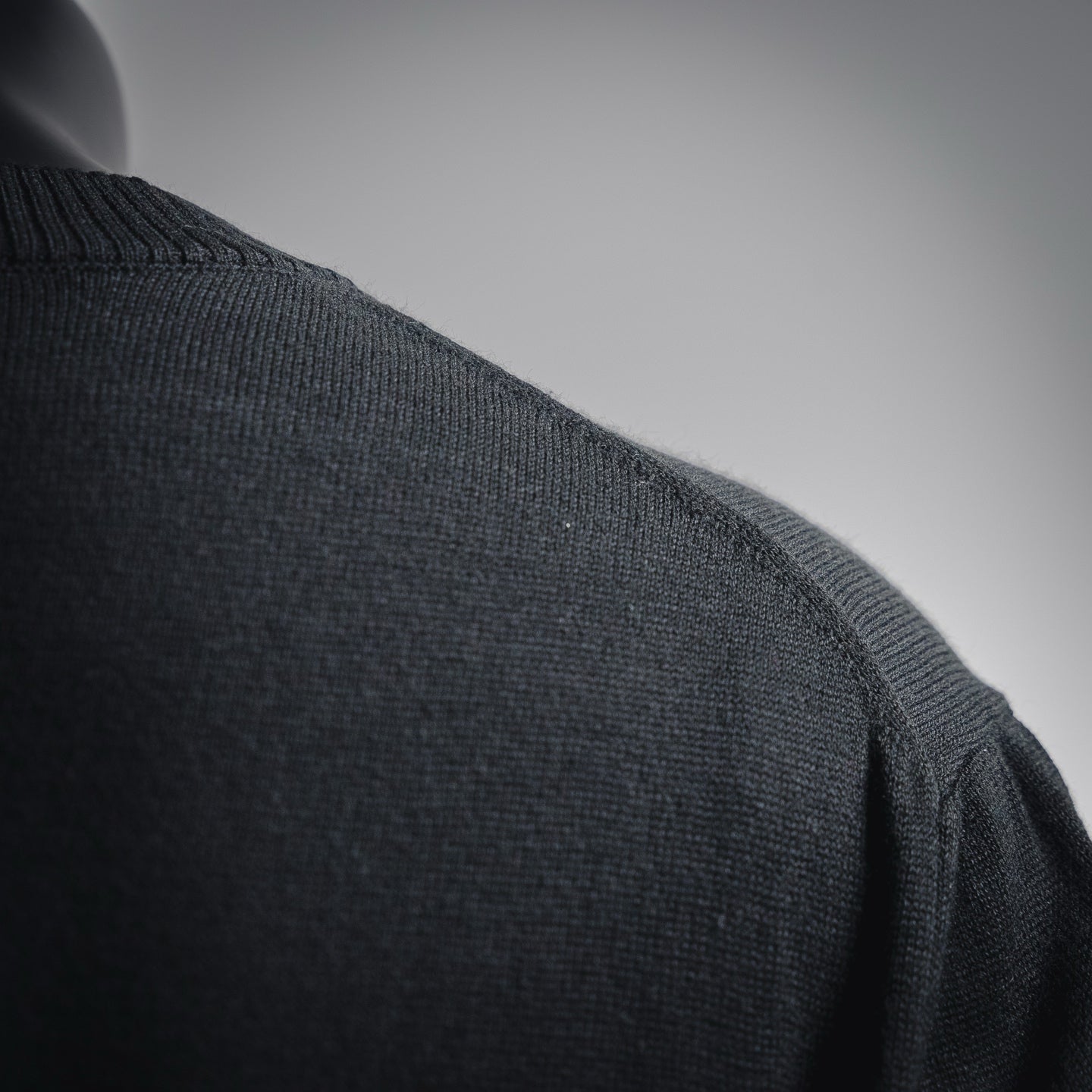 AMI 25ss knitted sweater