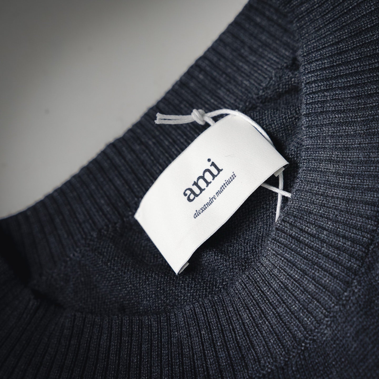AMI 25ss knitted sweater