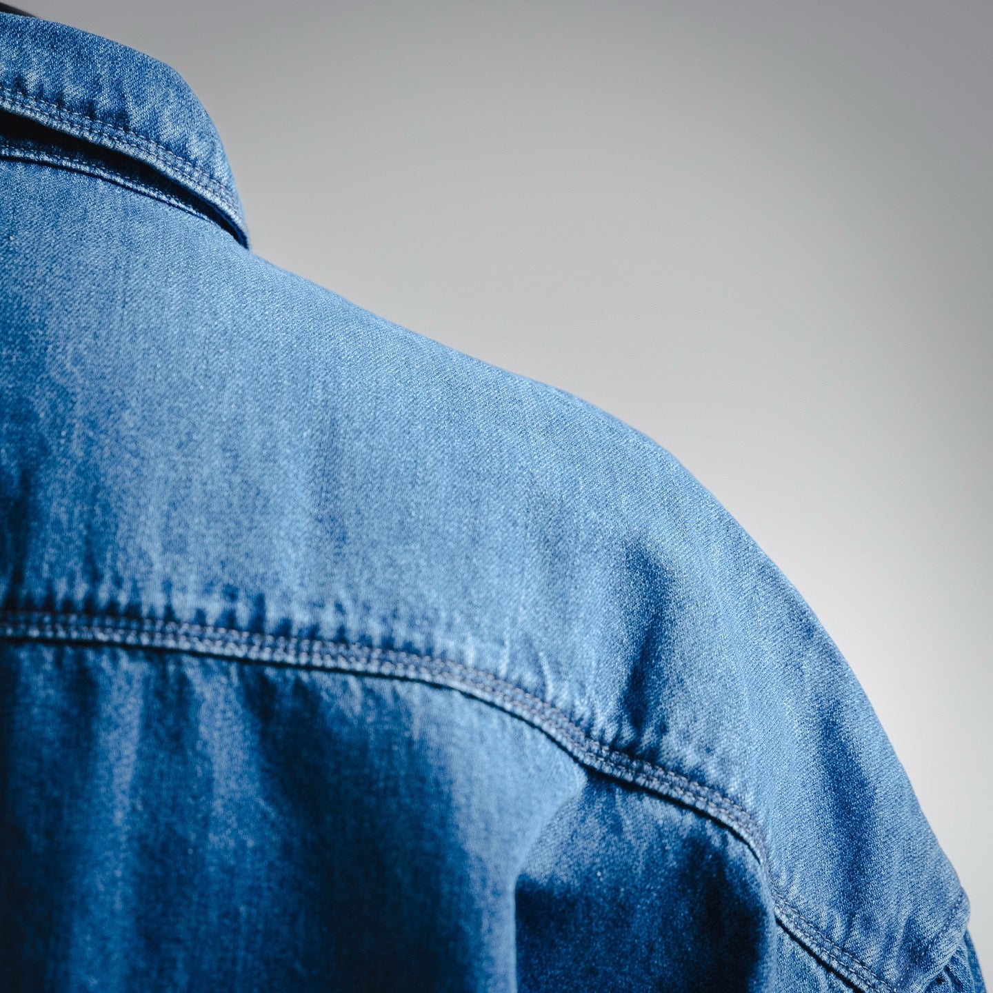 Loe 25ss embroidered denim shirt