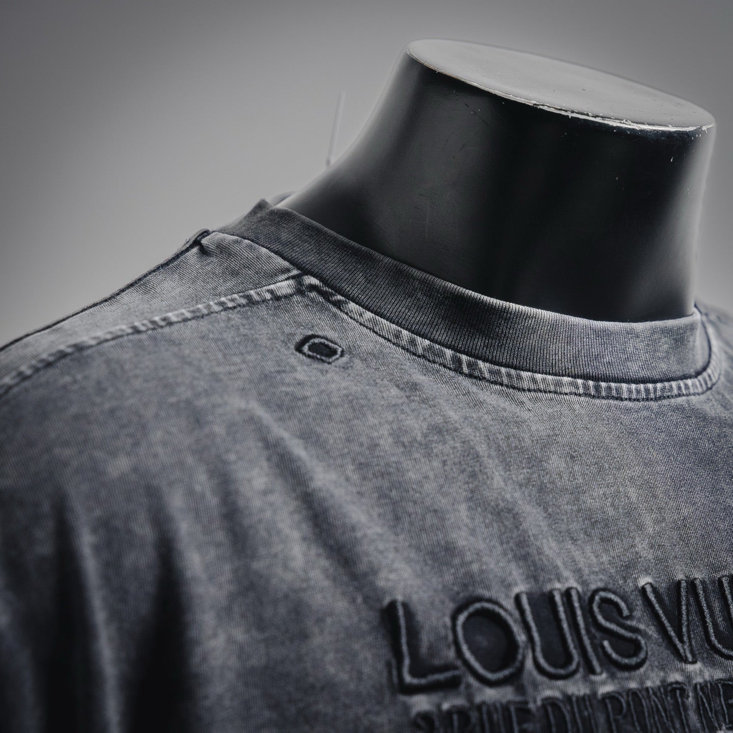 Louis 25ss embroidered t-shirt