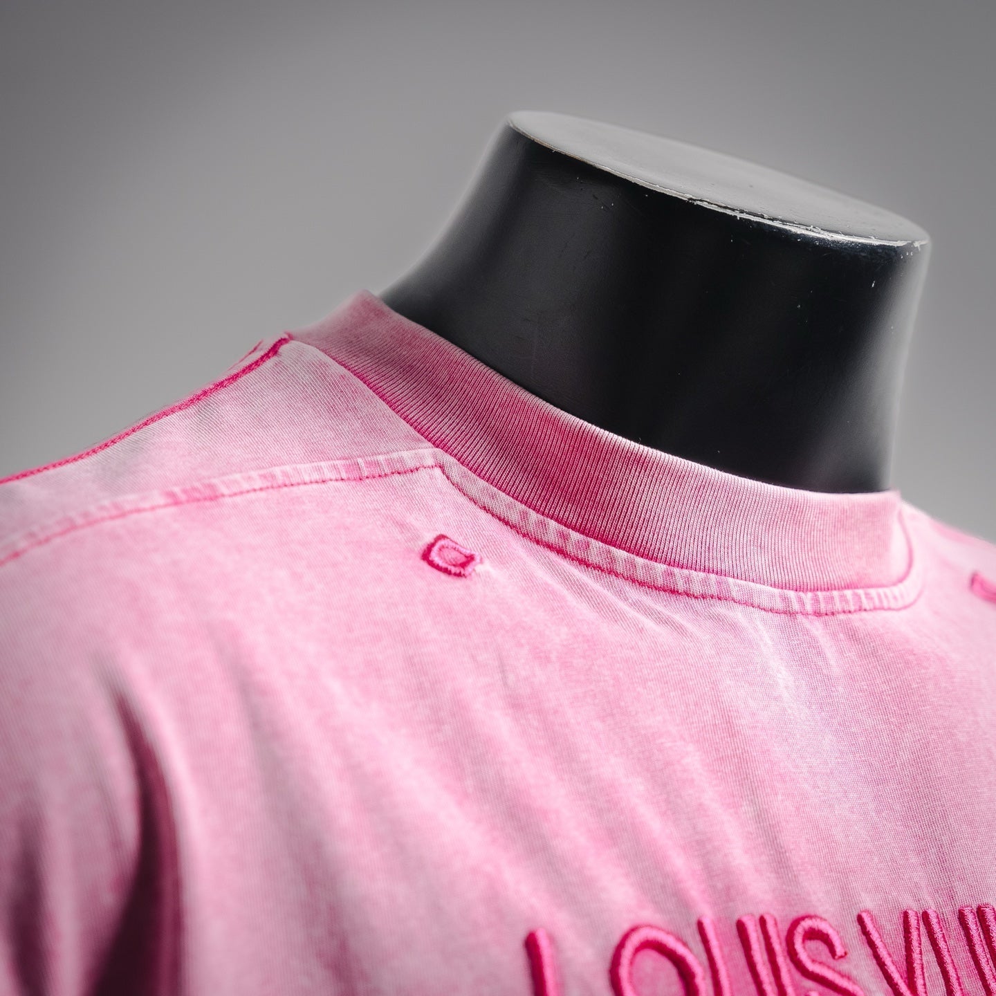 Louis 25ss embroidered t-shirt