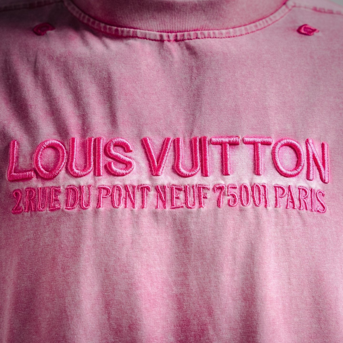 Louis 25ss embroidered t-shirt