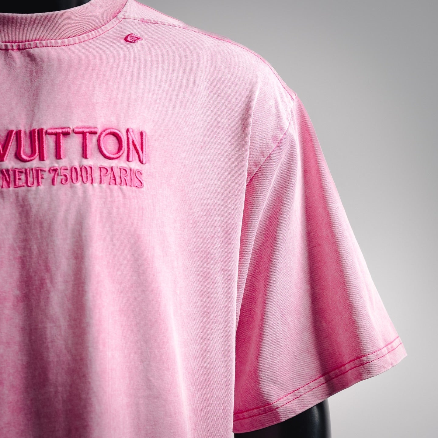 Louis 25ss embroidered t-shirt