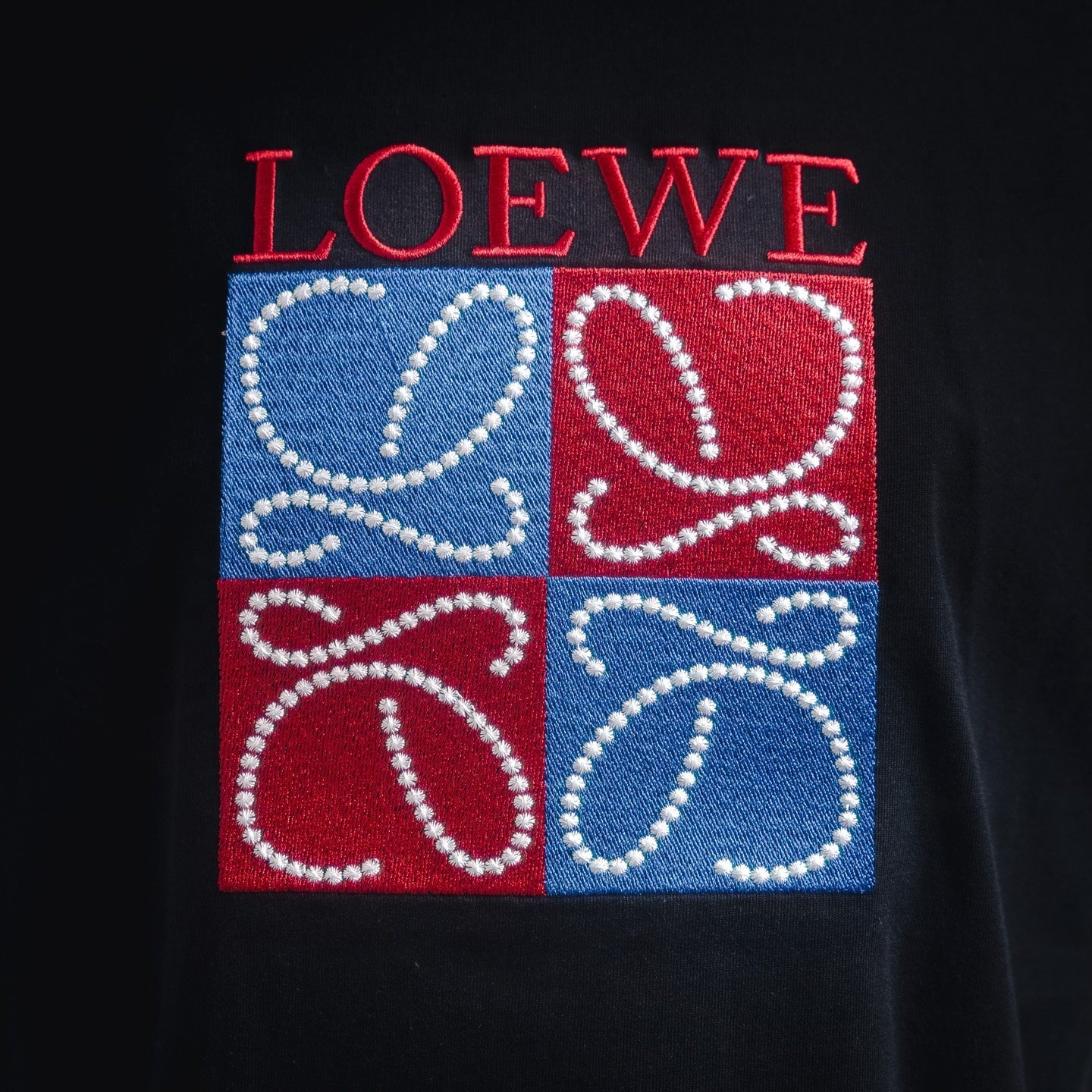 Loe 25ss embroidered t-shirt