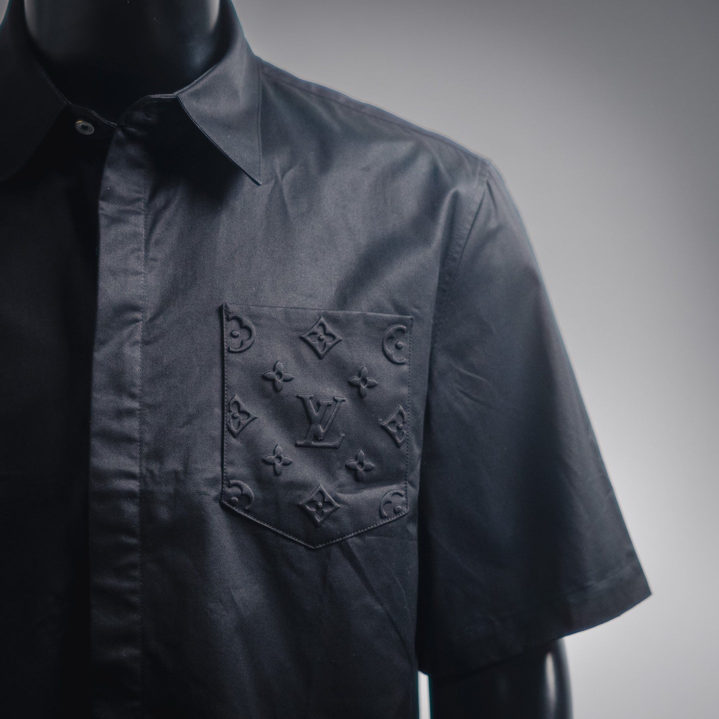 Louis 25ss embossed shirt