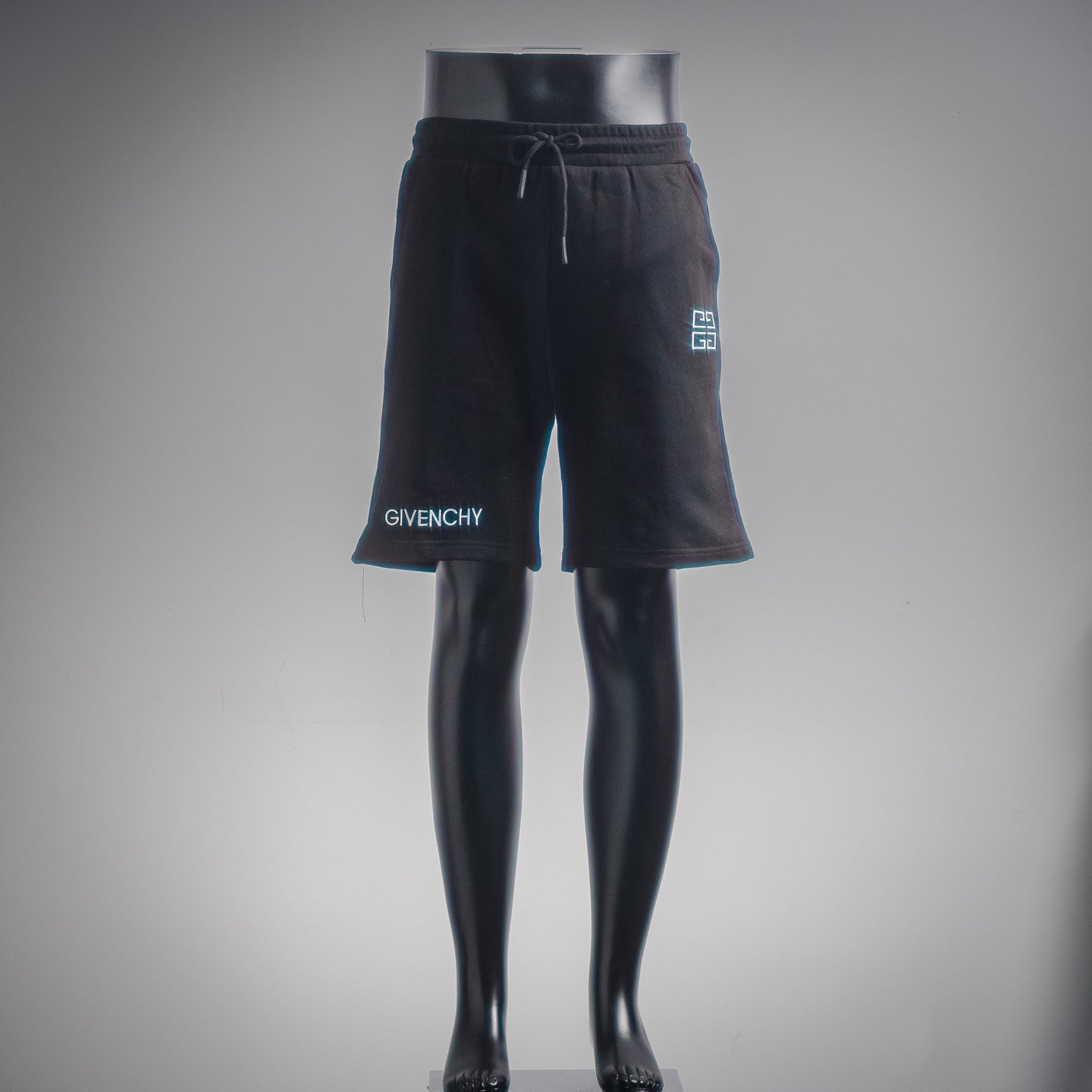 Given 25ss embroidered short