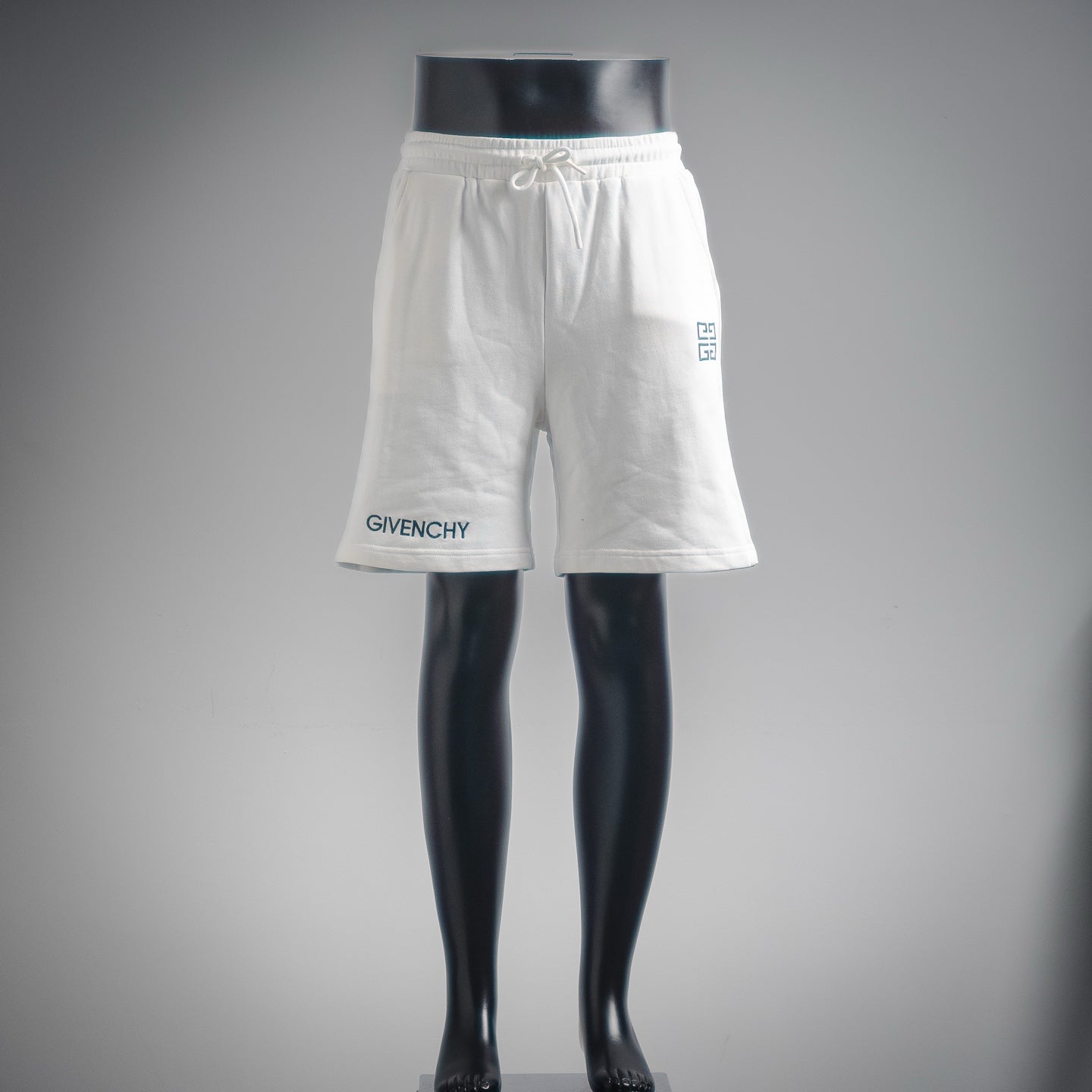 Given 25ss embroidered short