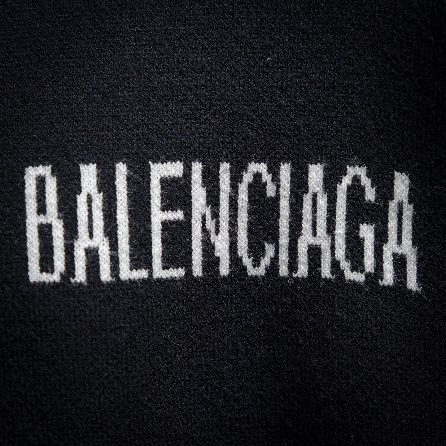 Balen 25fw knitted sweater