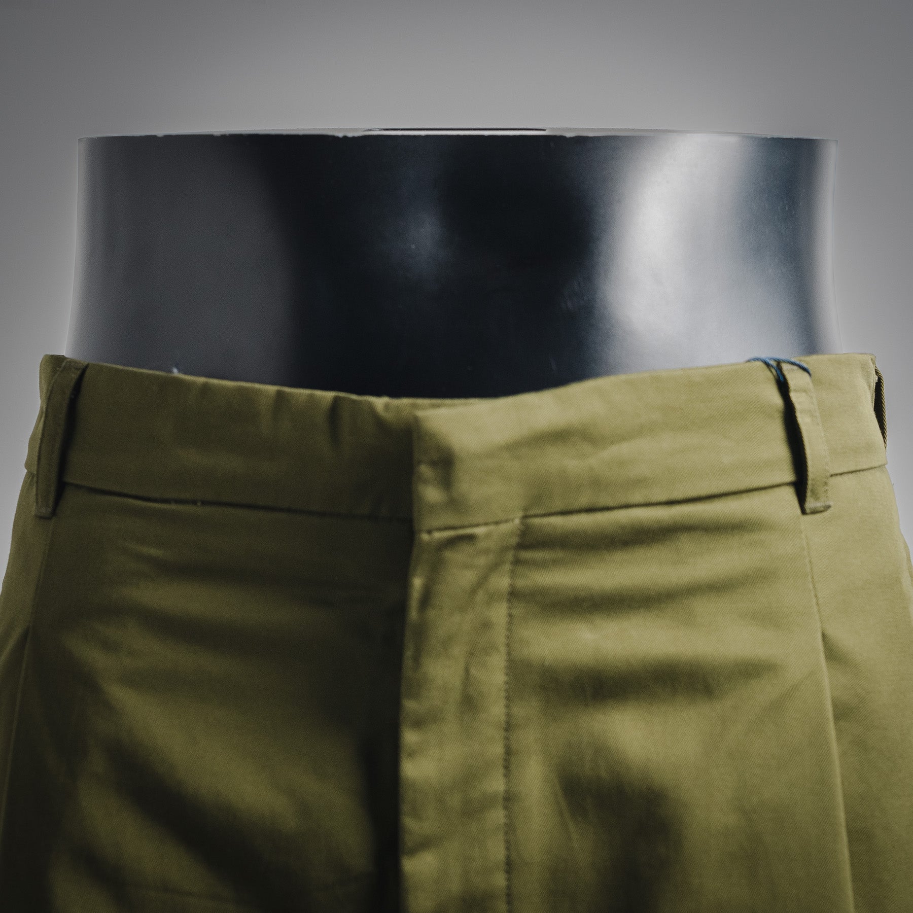 Louis 25fw all-match pants