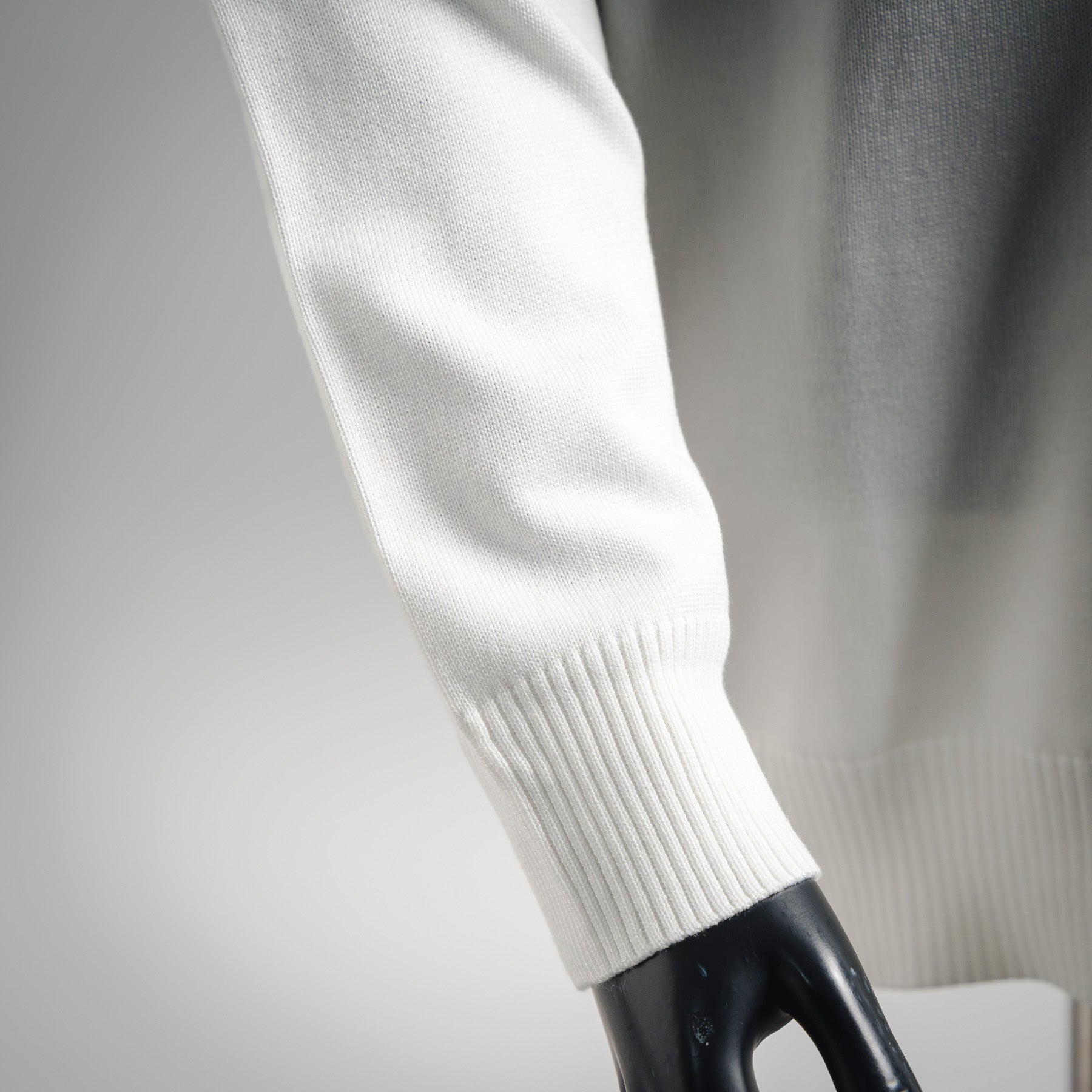 CD 25fw embroidered sweater