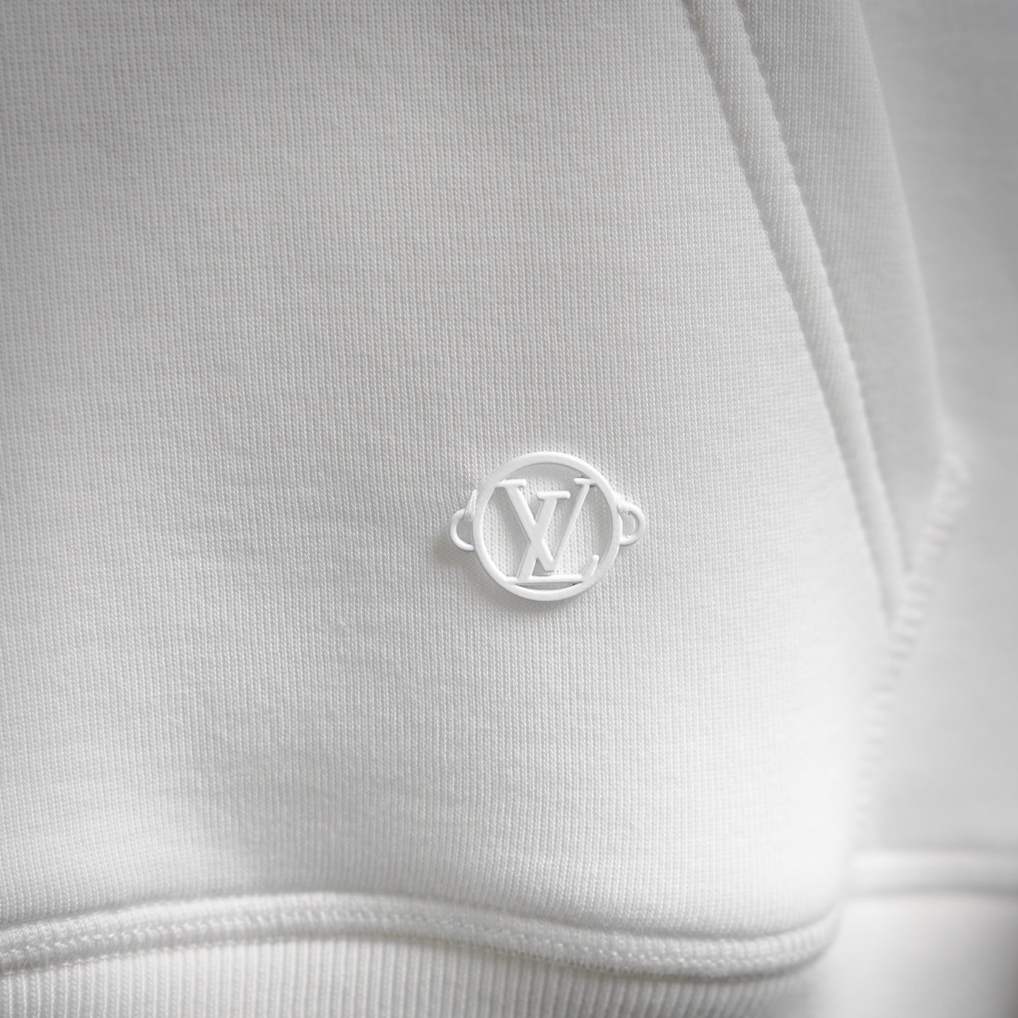 Louis 25fw leisure hoodie