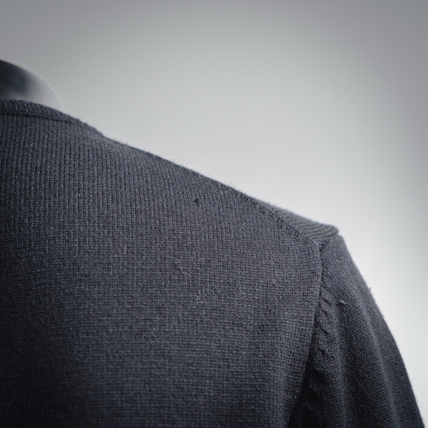 Guc 25fw embroidered sweater