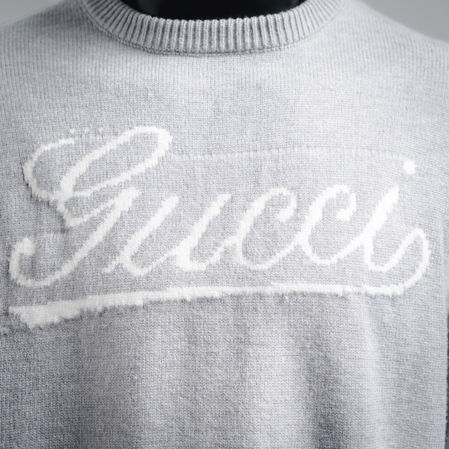 Guc 25fw embroidered sweater