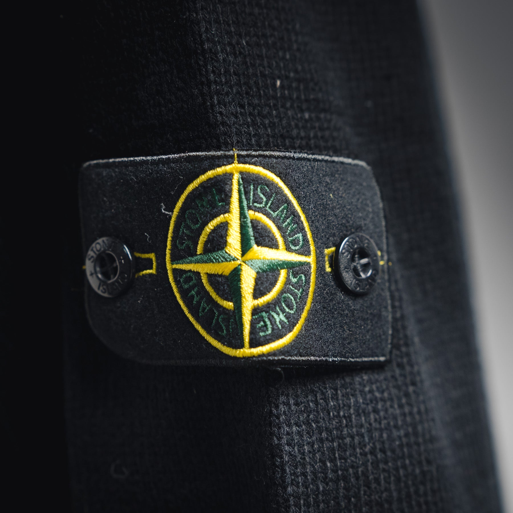 Stone 25fw knitted sweater