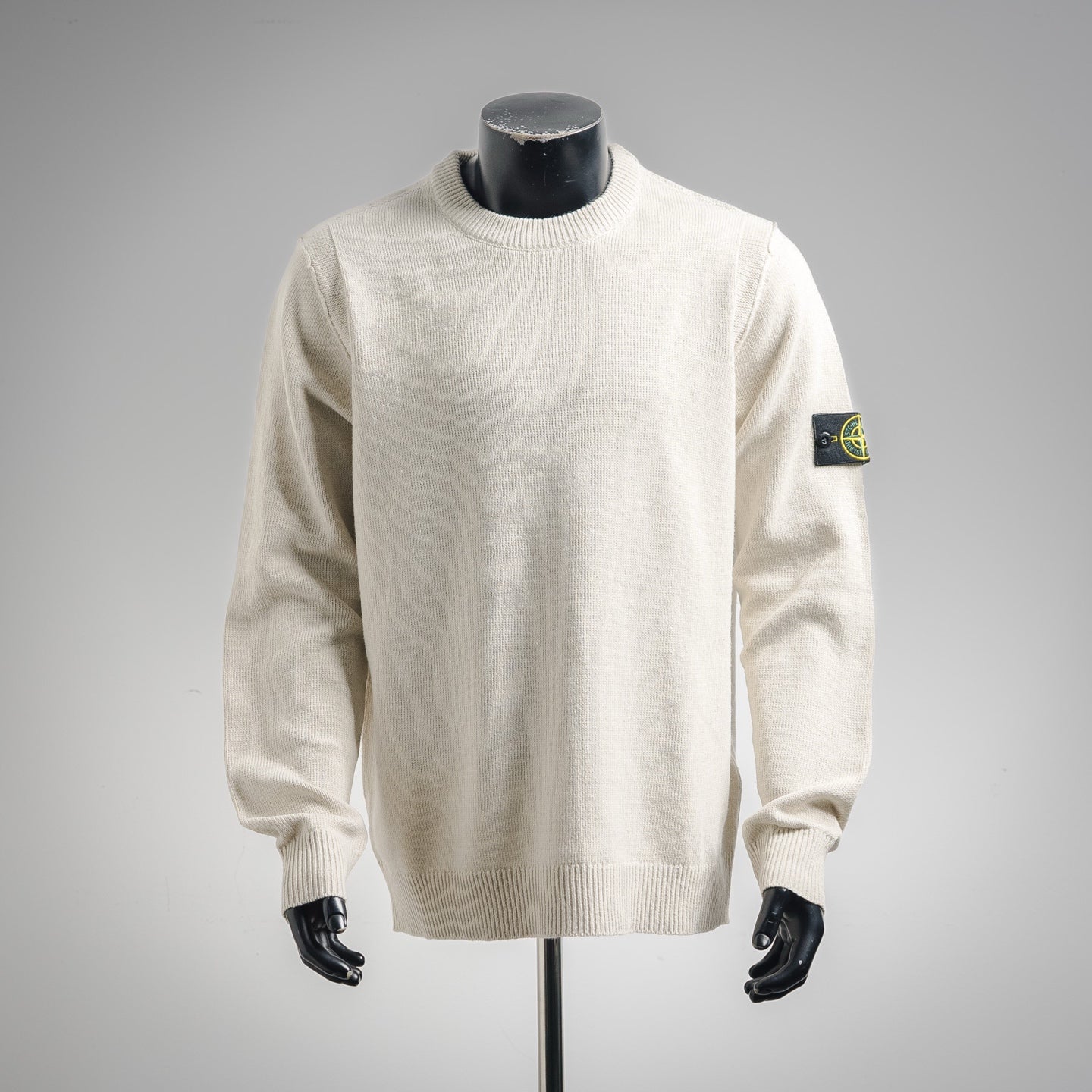 Stone 25fw knitted sweater