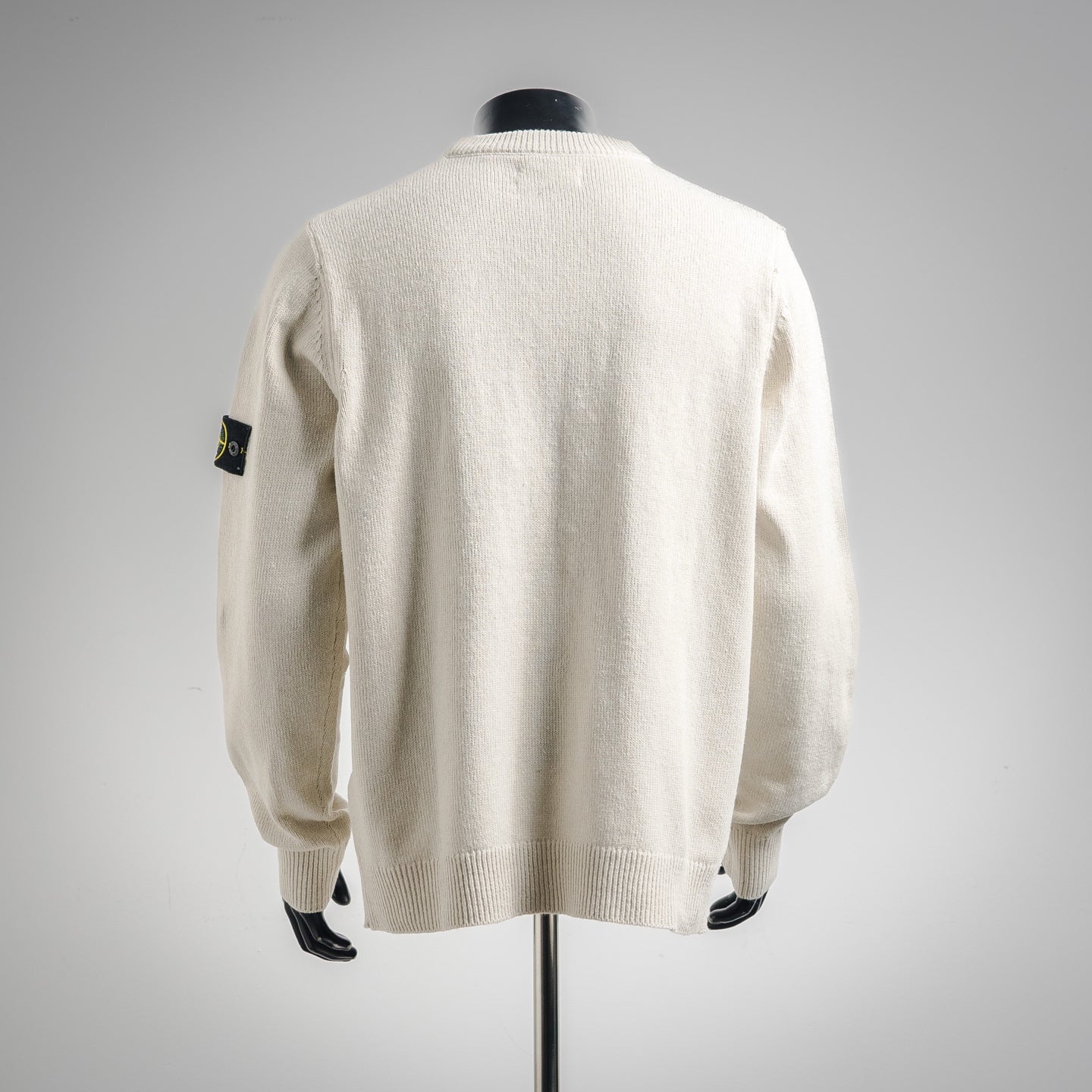 Stone 25fw knitted sweater