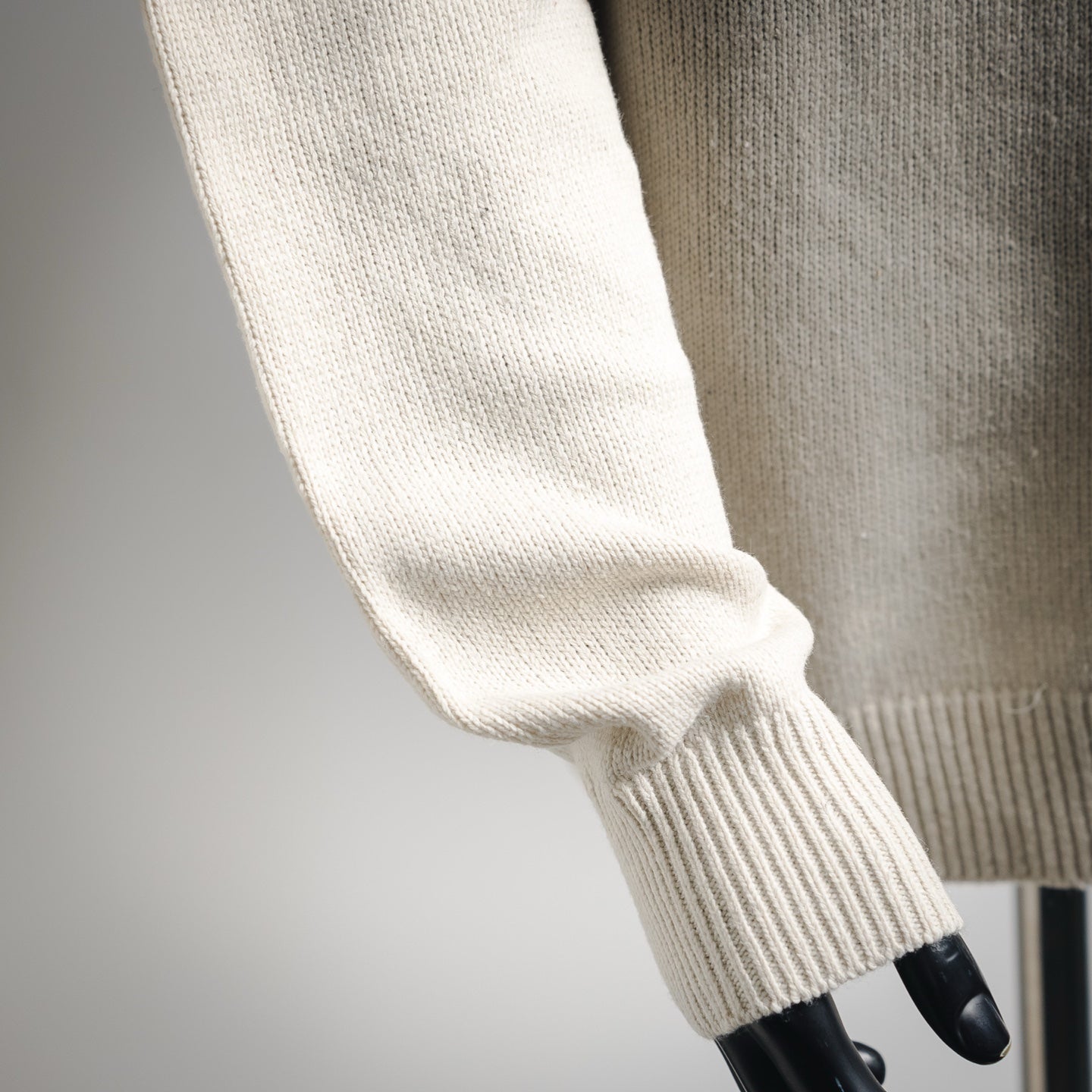 Stone 25fw knitted sweater