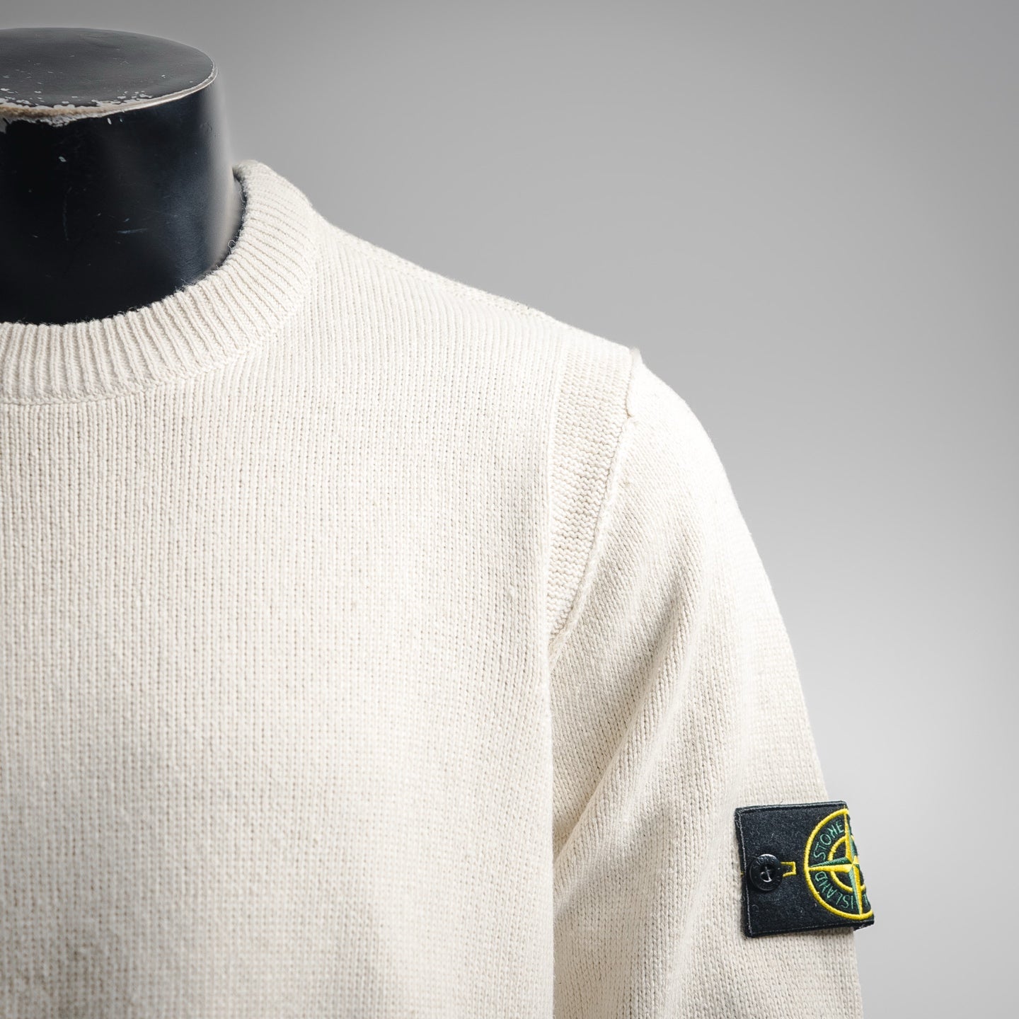 Stone 25fw knitted sweater