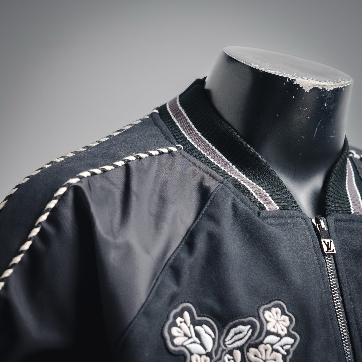 Louis 25fw embroidered jacket